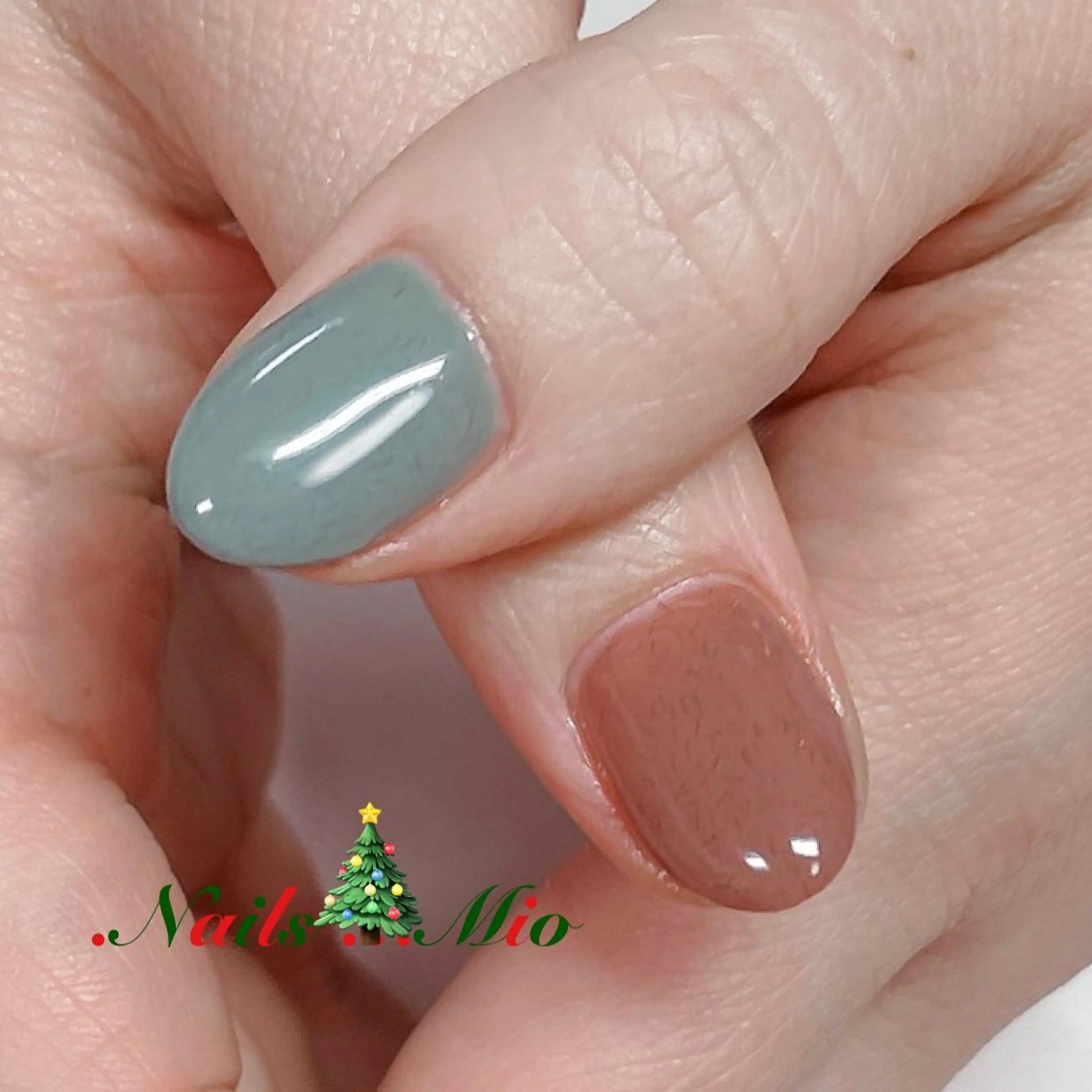 ネイル ジェルネイル ワンカラーネイル .Nails Mio 赤羽西ネイルサロンのネイルデザイン