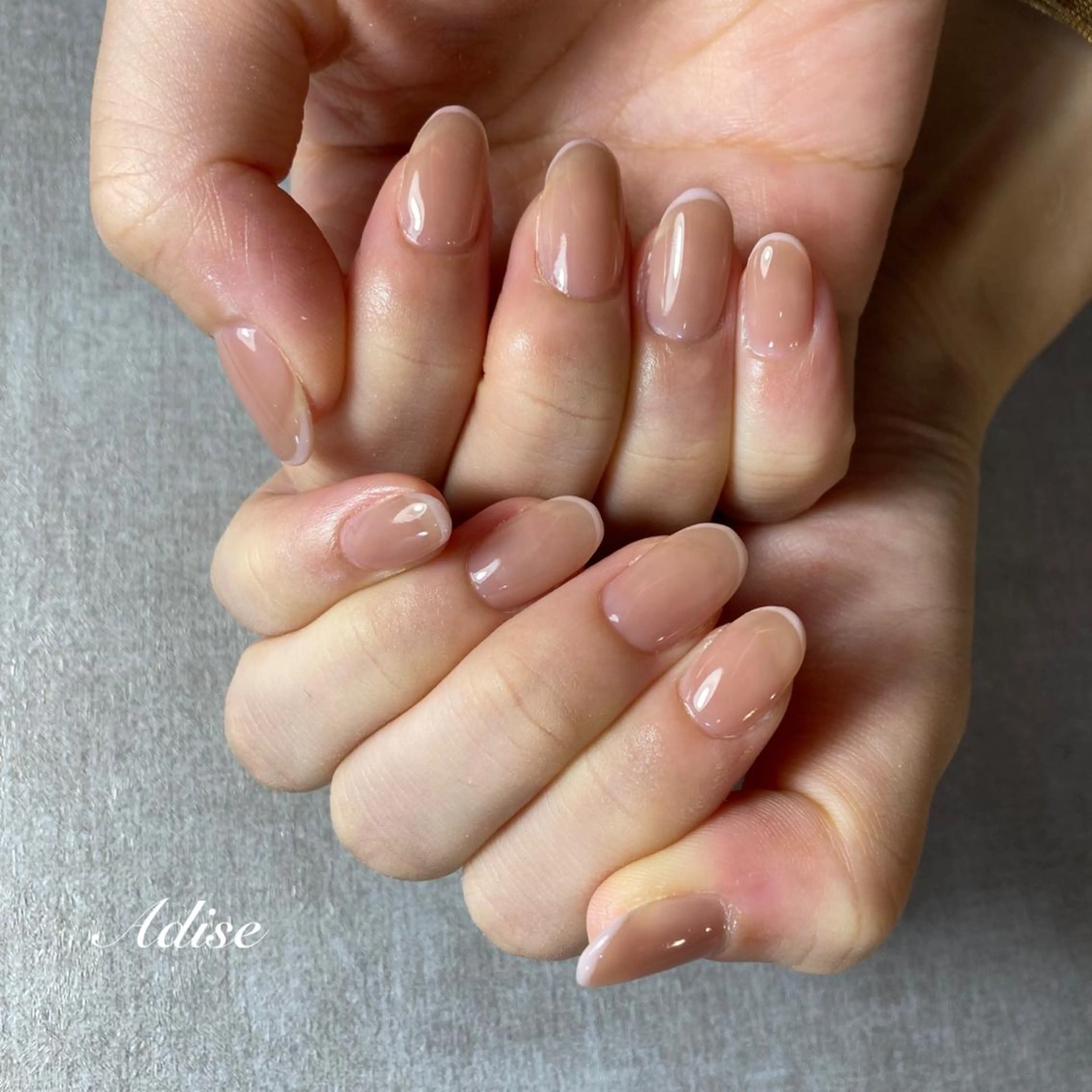 ネイル フレンチネイル グラデーション ニュアンスネイル オフィスネイル 第一印象専門サロン ADISEのエステ・リラクイメージ