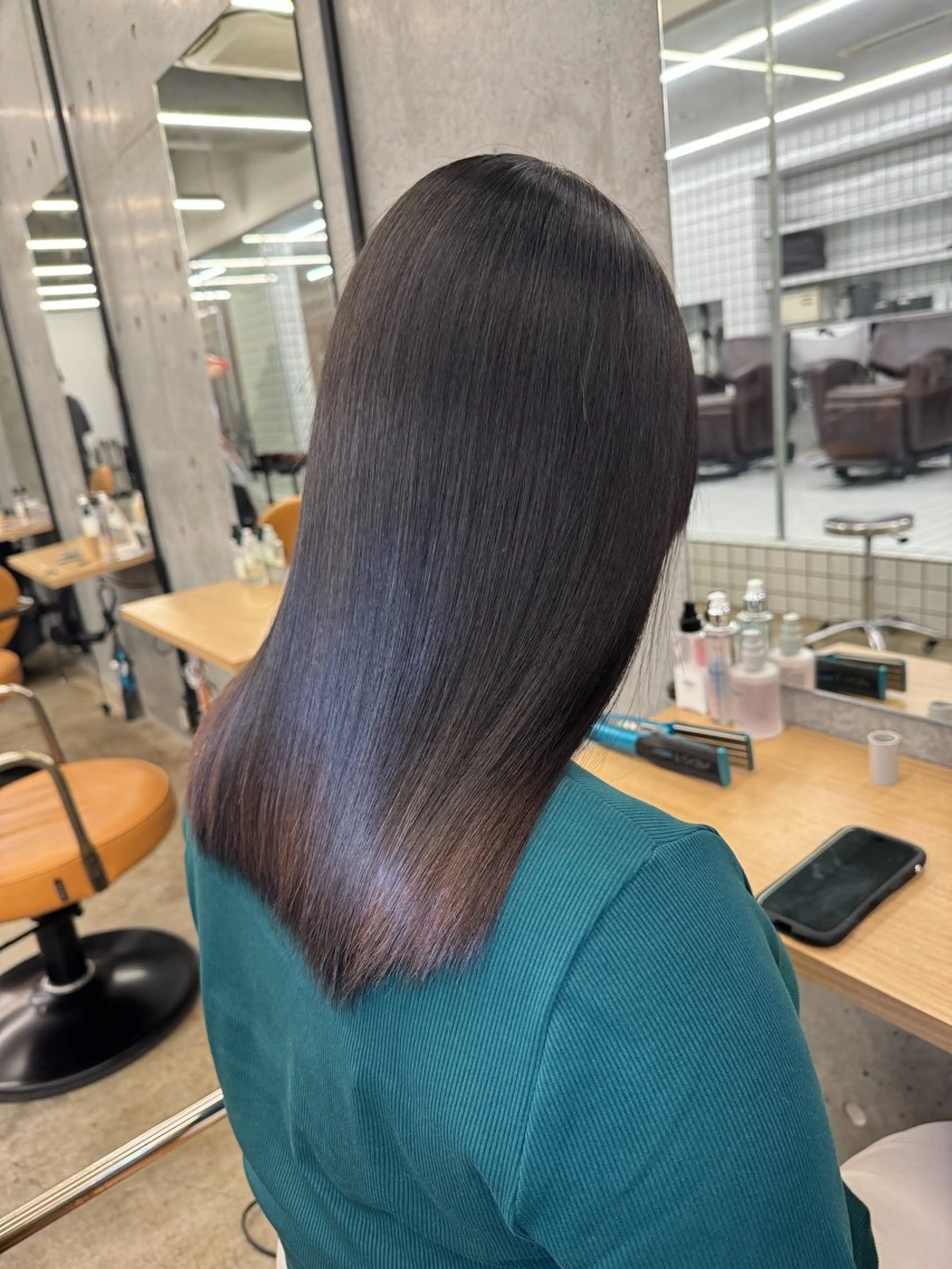 セミロング 髪質改善 レイヤーカット 縮毛矯正 トリートメント 縮毛矯正 トリートメント 縮毛矯正×髪質改善× 艶髪カラー　吉原和磨のヘアスタイル