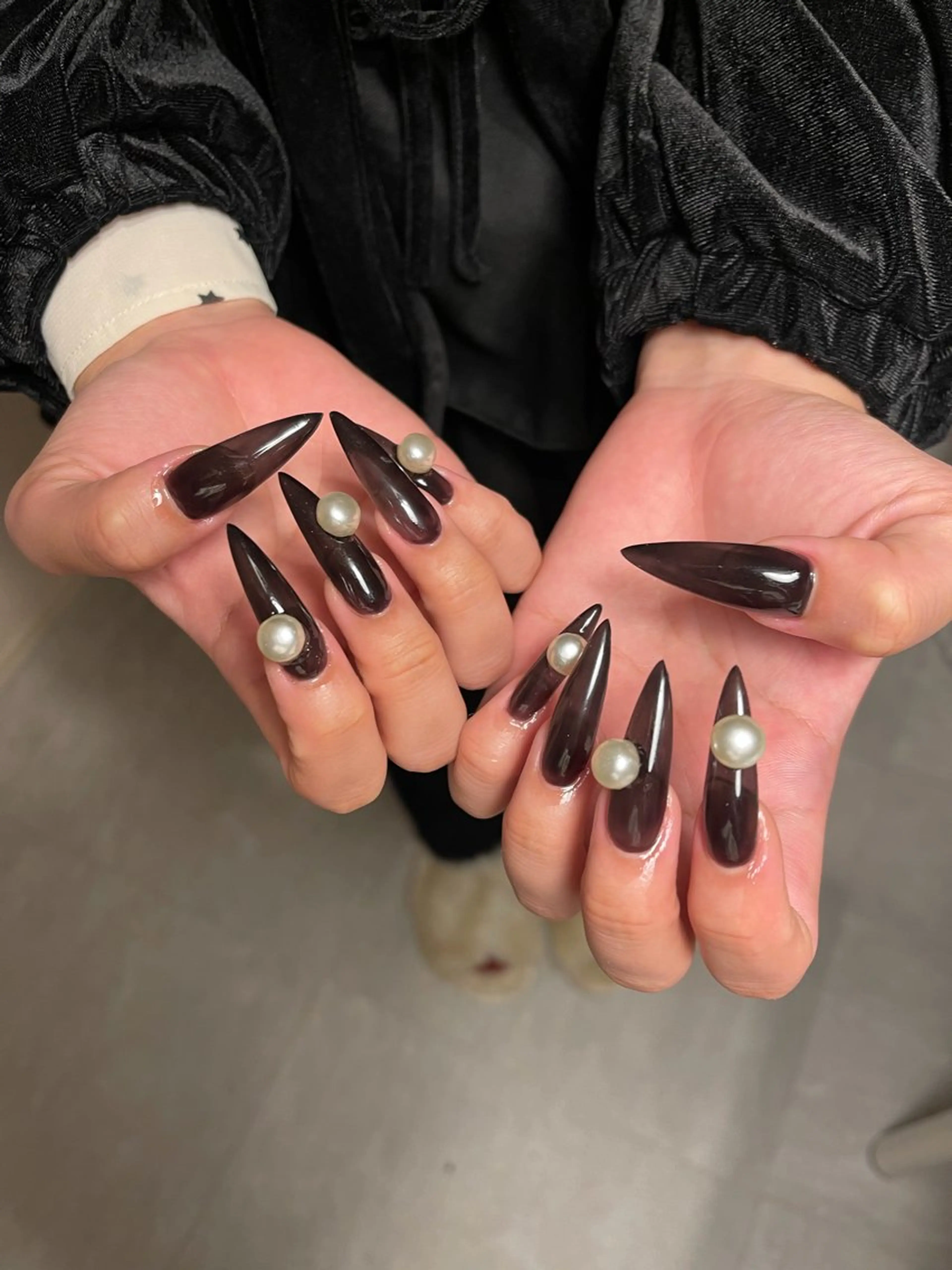 ネイル ハンドネイル 鈴木 るなのネイルデザイン