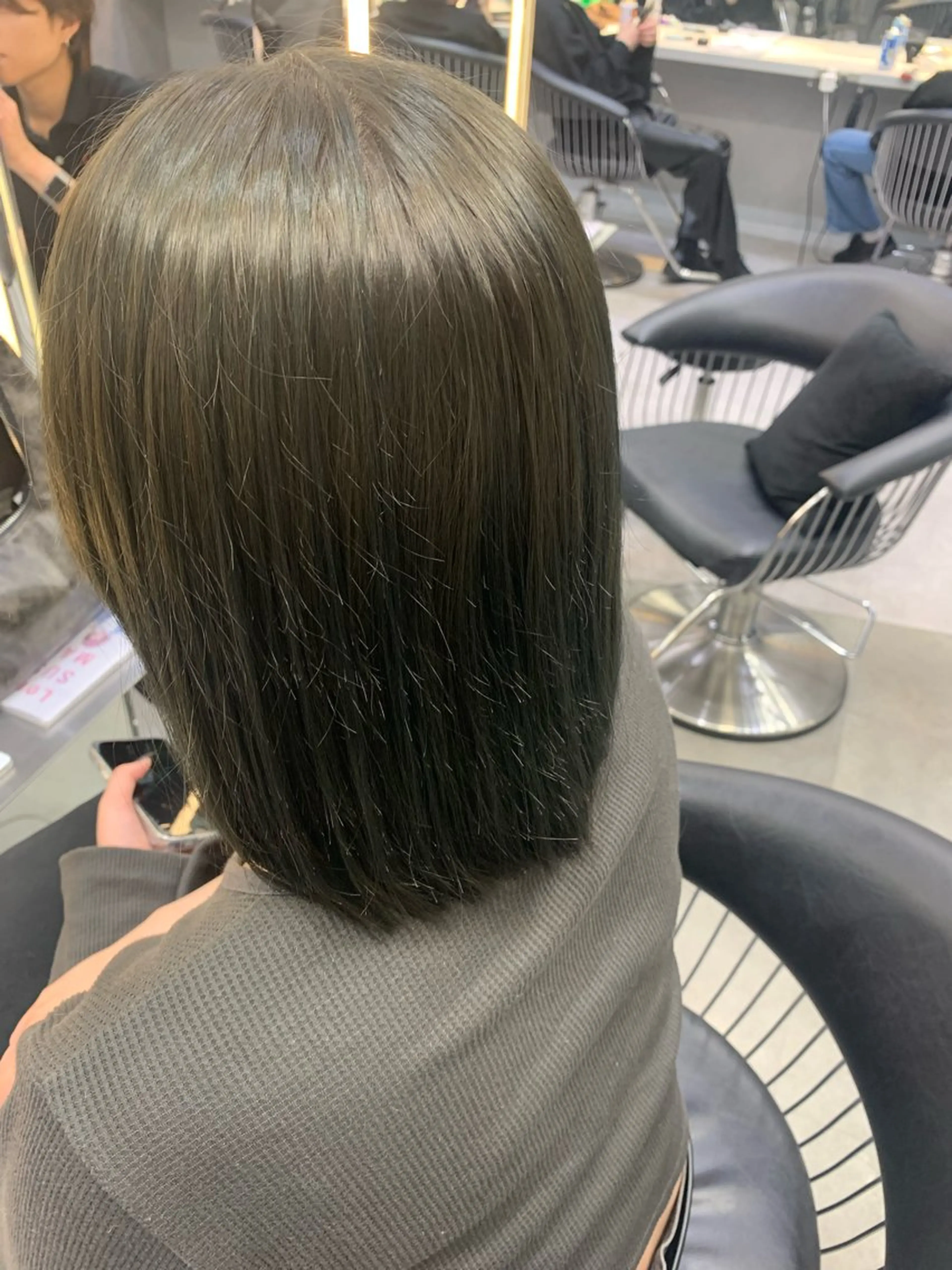 ミディアム カラー ウルフ/レイヤー/ ボブ/大石晴也🦋のヘアスタイル