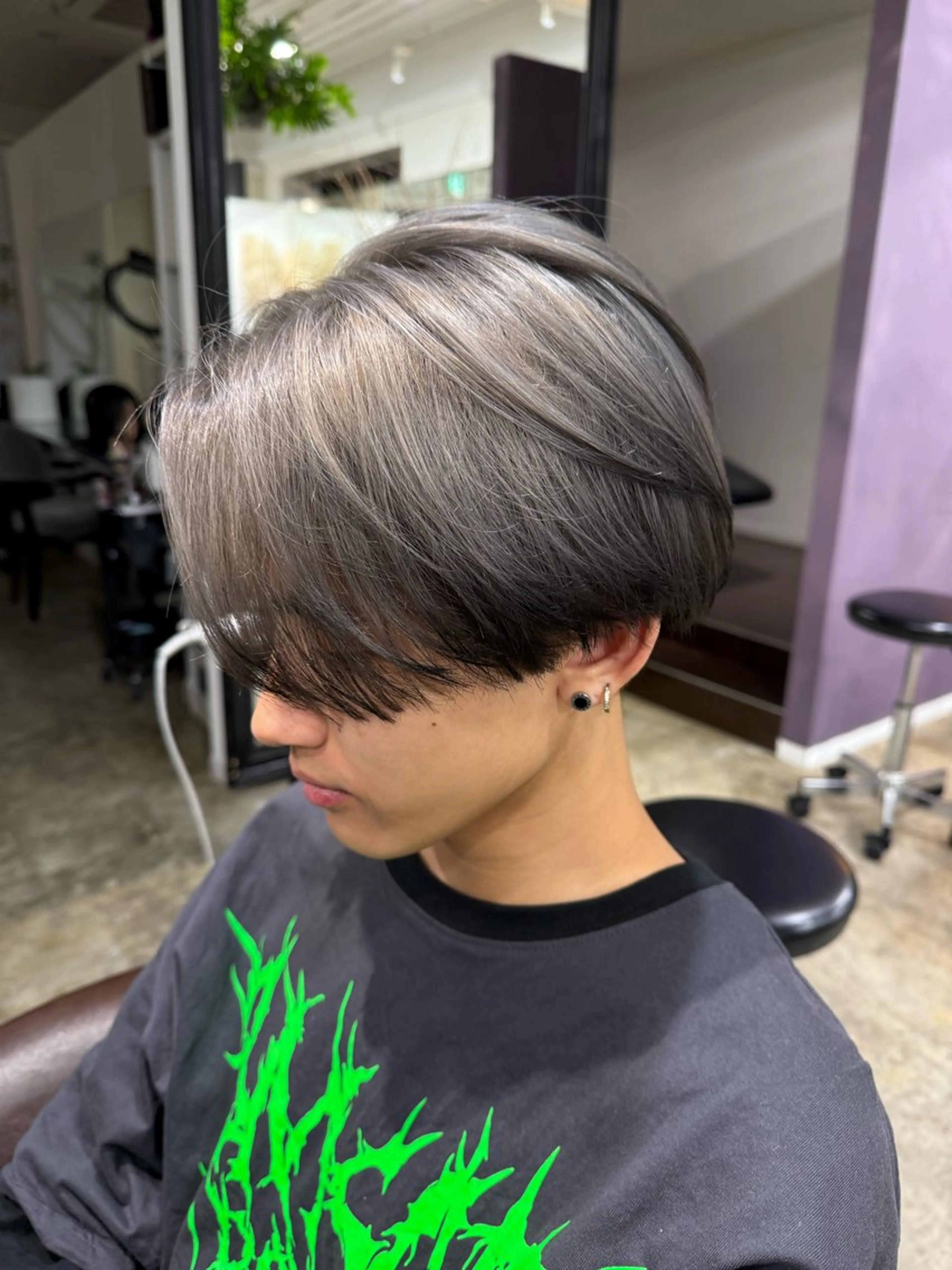 【♠️特別メニュー♠️】カット+1ブリーチ+デザインカラー(ルーツ、インナー、ハイライト、、、)🤍ྀིの写真