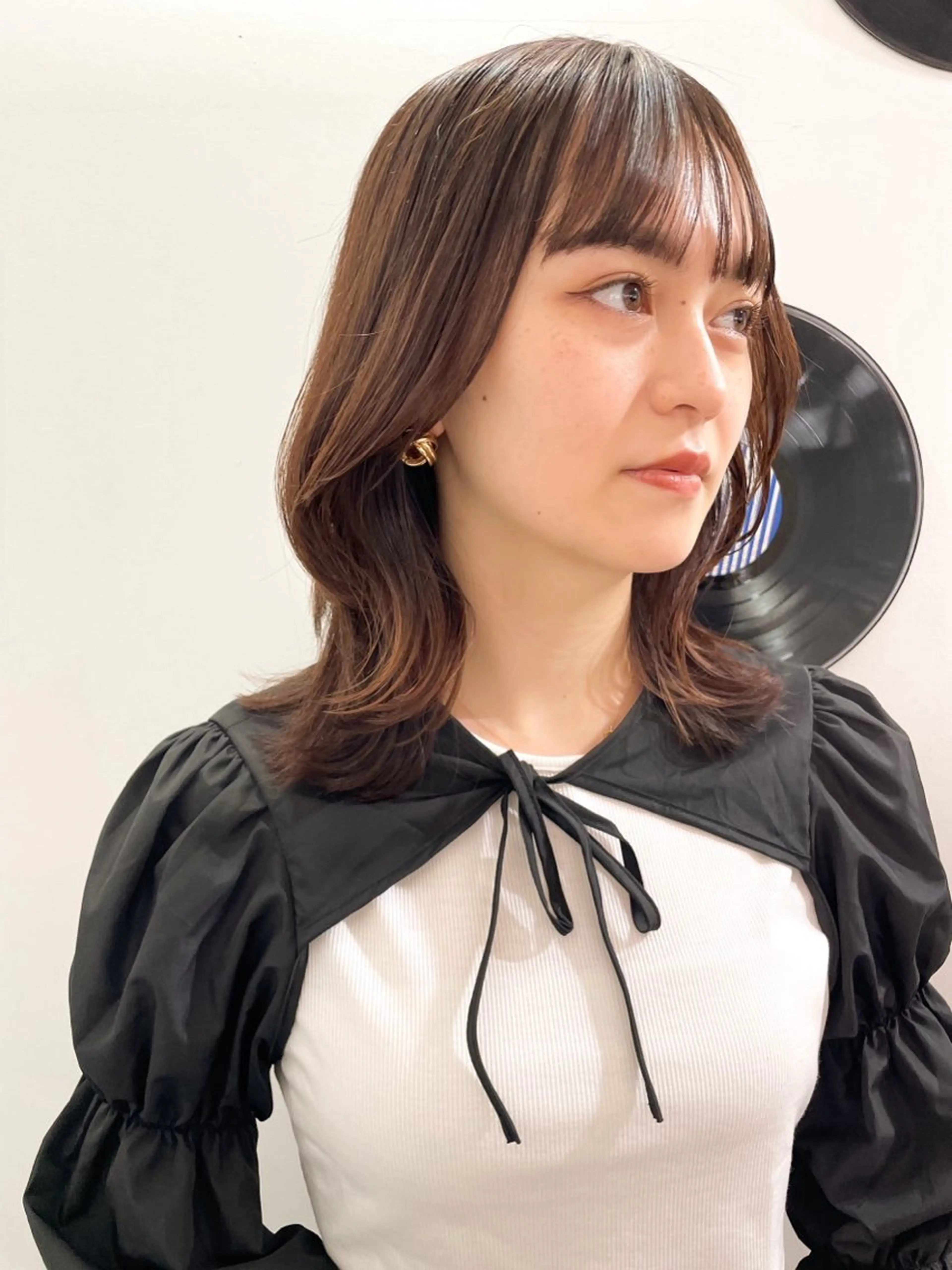 ミディアム カラー 🧤高明度ハイトーン 🧤莉音のヘアスタイル