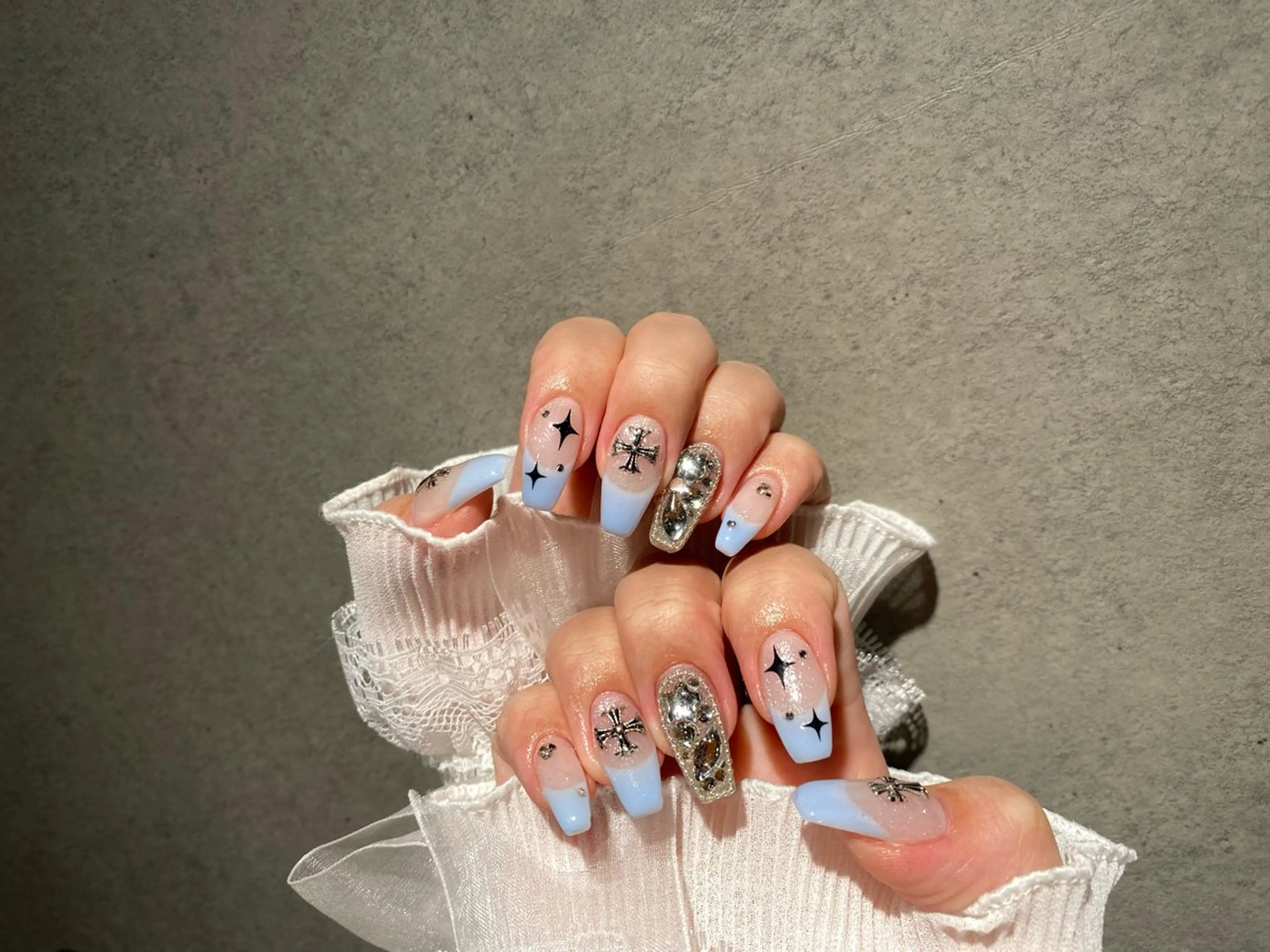 ネイル I-nailロング /ワンホン/キラキラのネイルデザイン