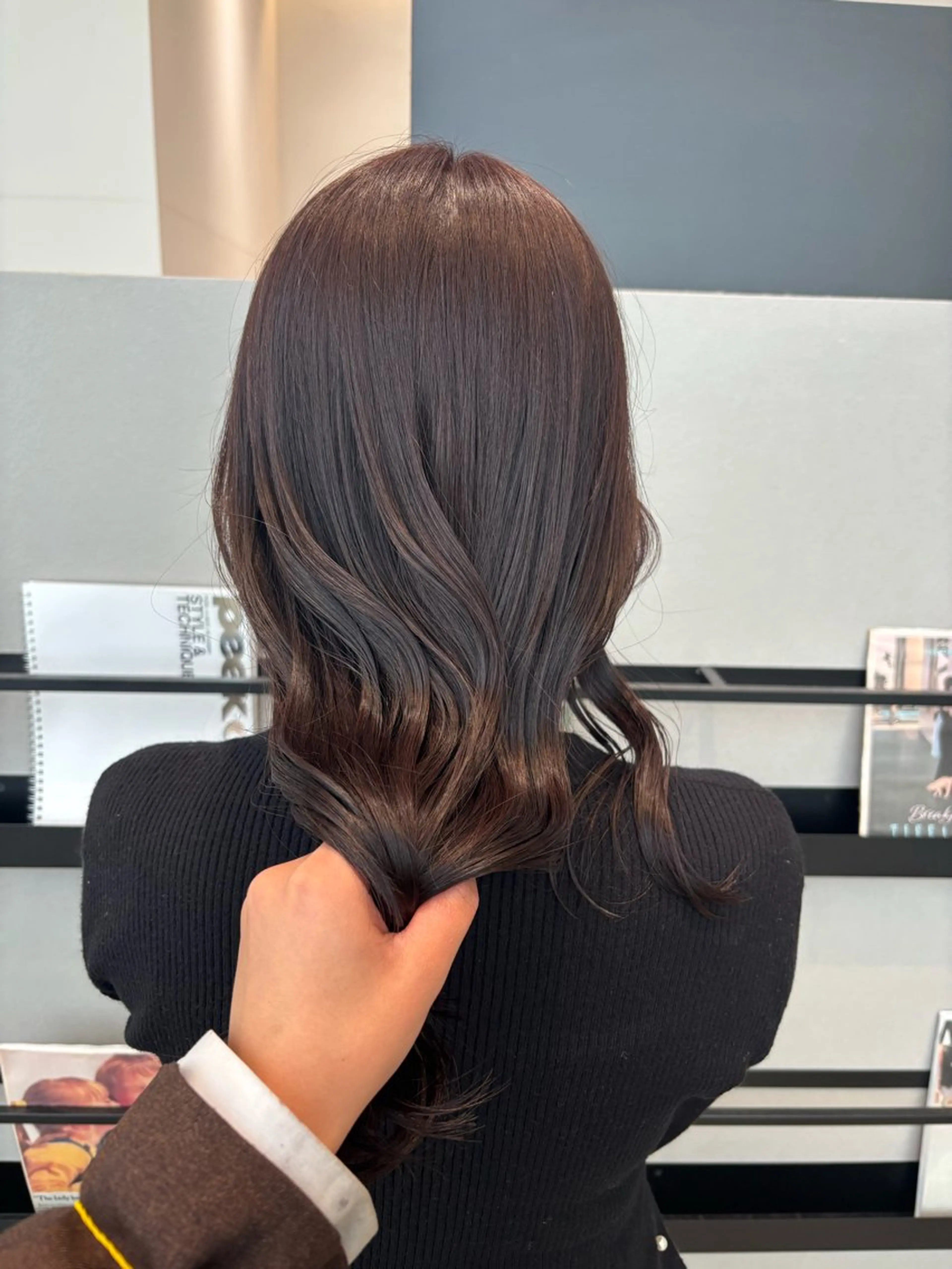 ミディアム カラー ブラウンカラー チョコレートブラウン ラベンダーカラー カット ヘアカラー 透明感カラー/ レイヤーkotonoのヘアスタイル