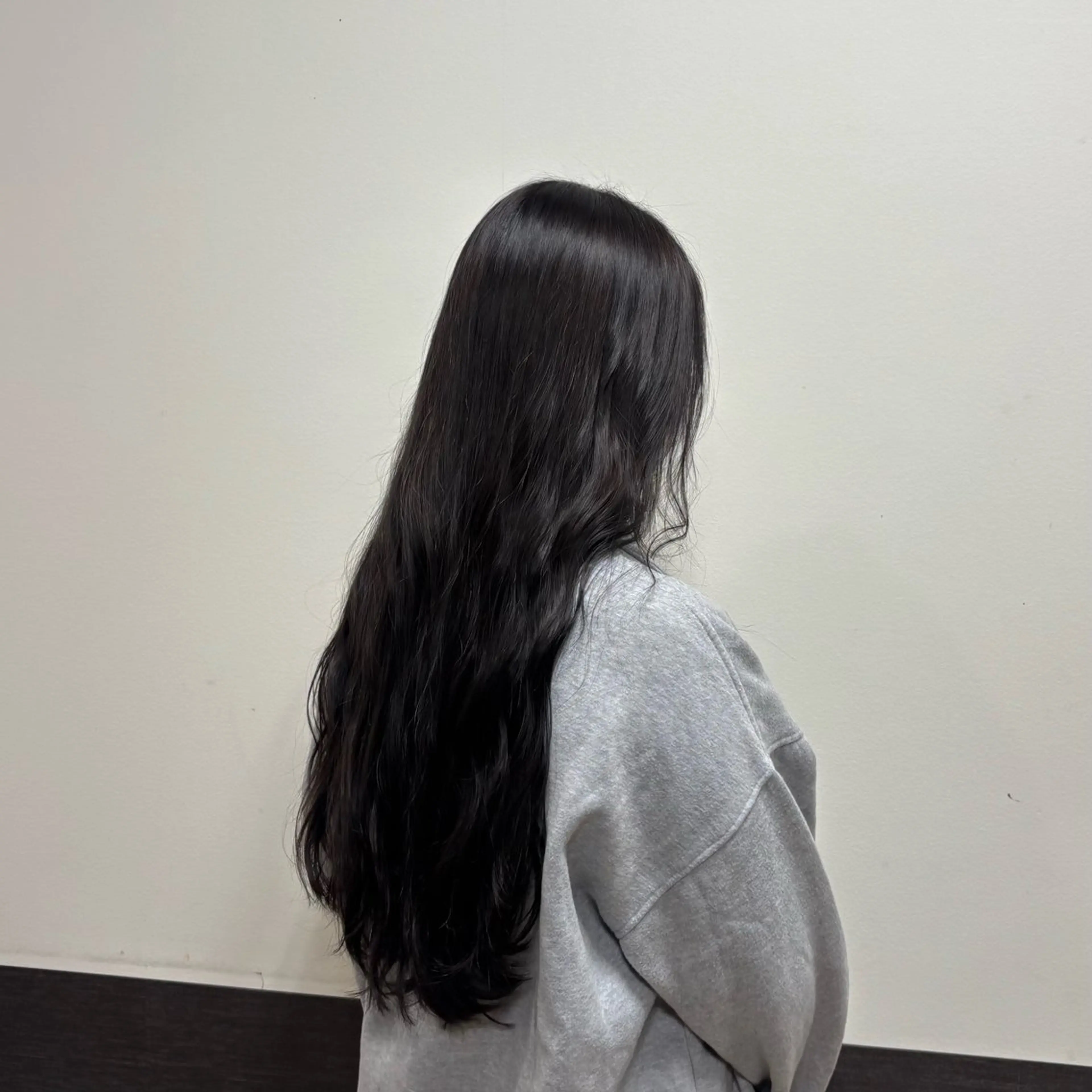 ロング カラー 透明感カラー グレージュ 韓国風ヘア ロング 🌸石間伏 愛理🌸のヘアスタイル