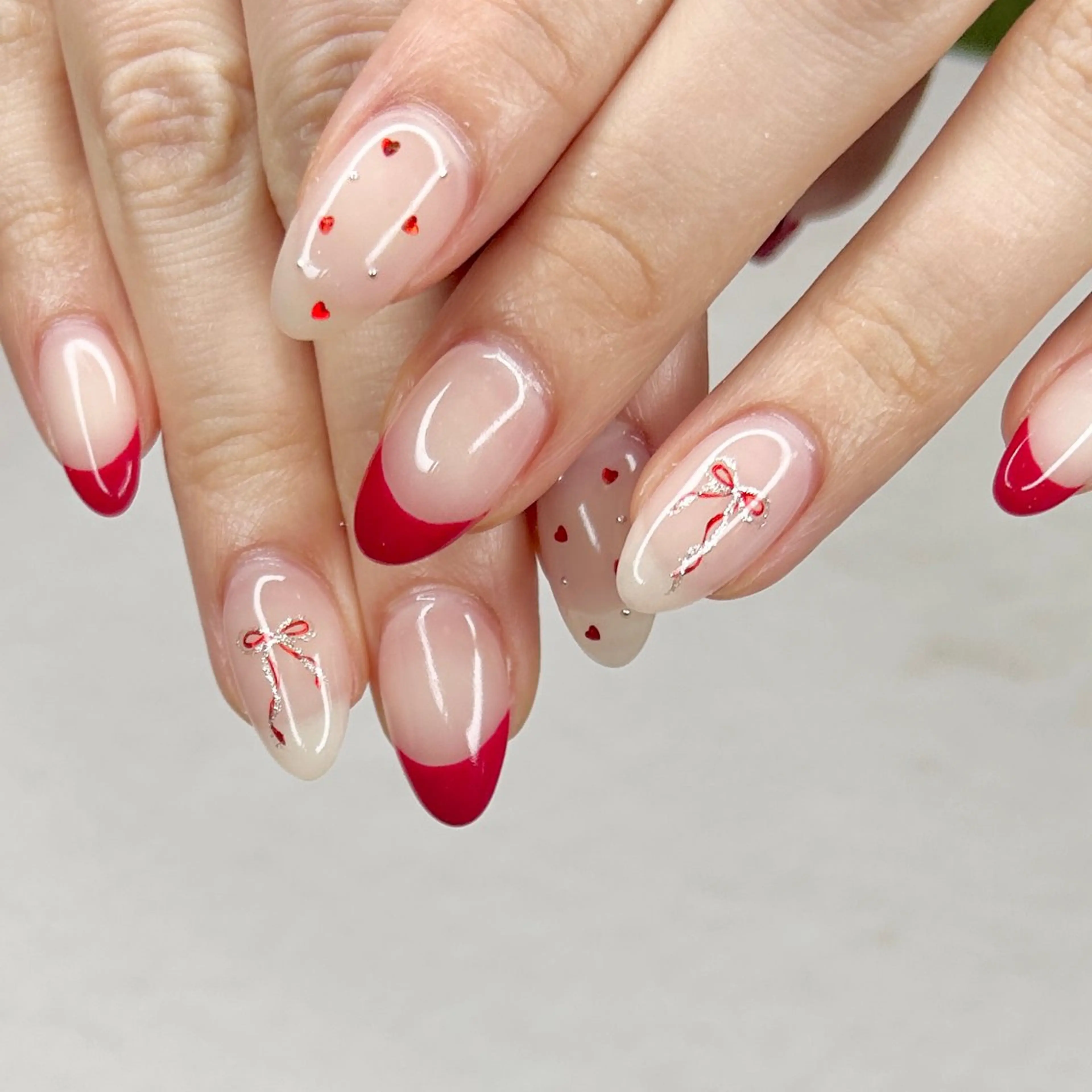 ネイル ハンドネイル フットネイル ease NAIL SALONのネイルデザイン