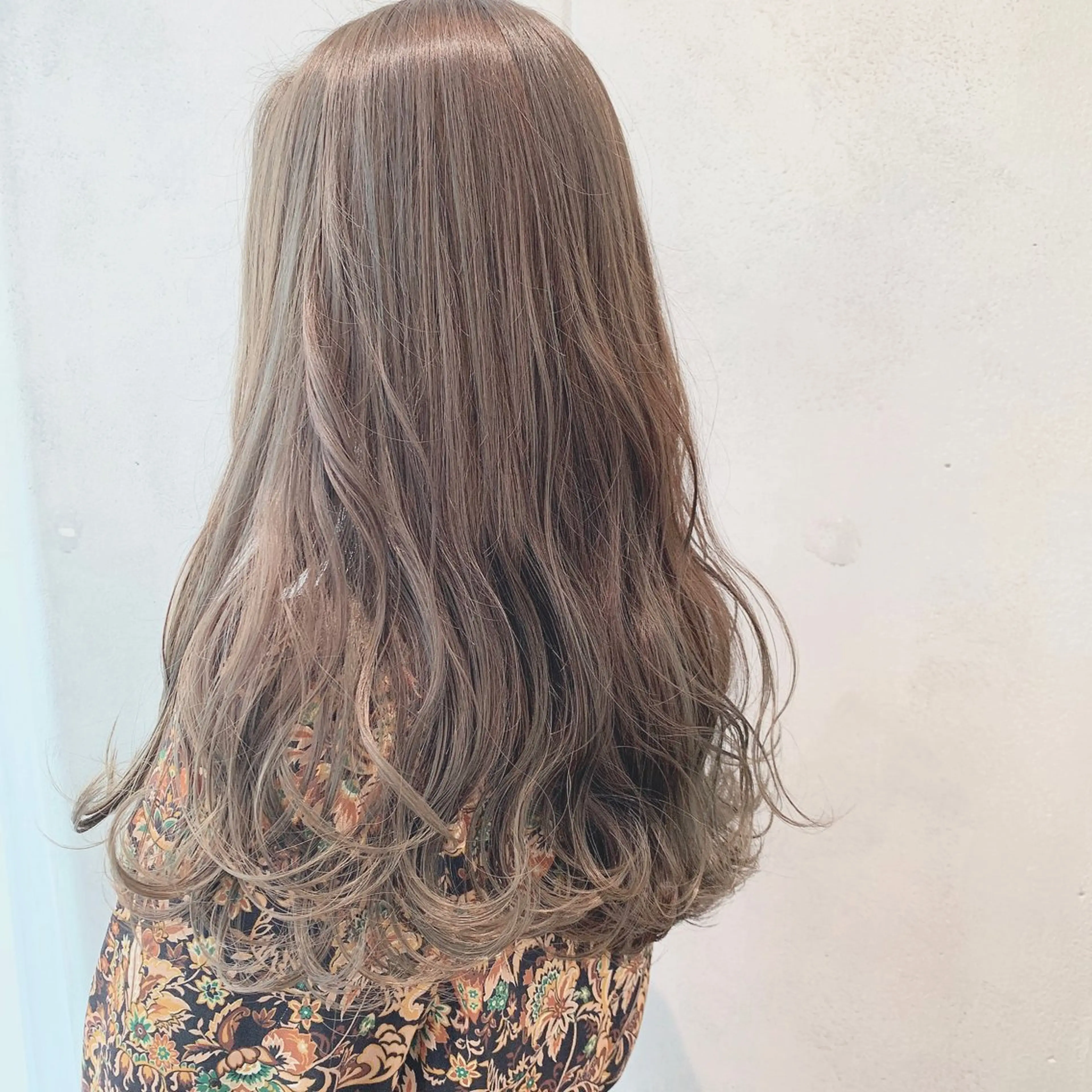 セミロング カラー カット ヘアカラー Say. Reeのヘアスタイル