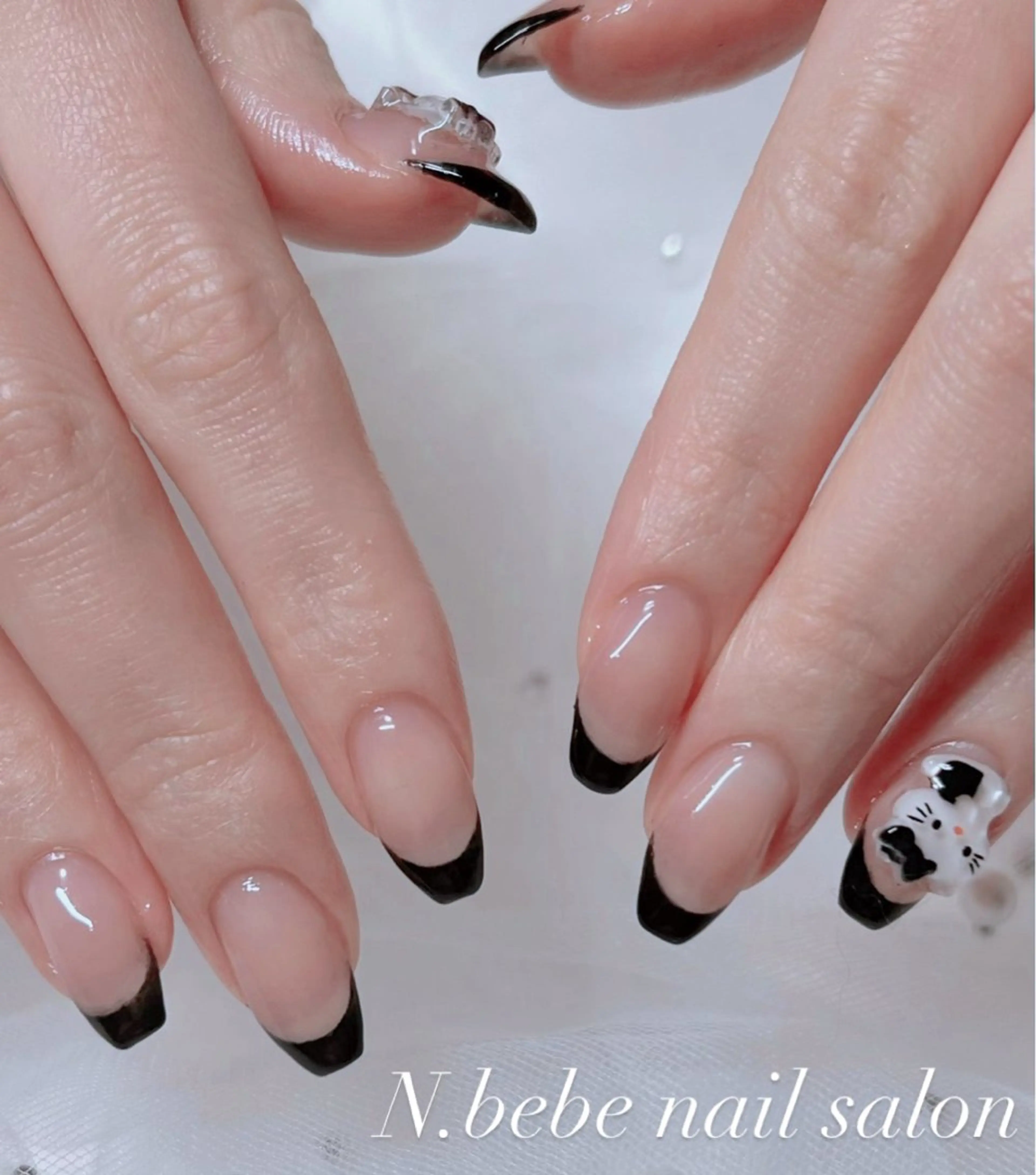 ネイル フレンチネイル ワンカラーネイル ハンドネイル n.bebe nail所属・N. bebeのネイルデザイン