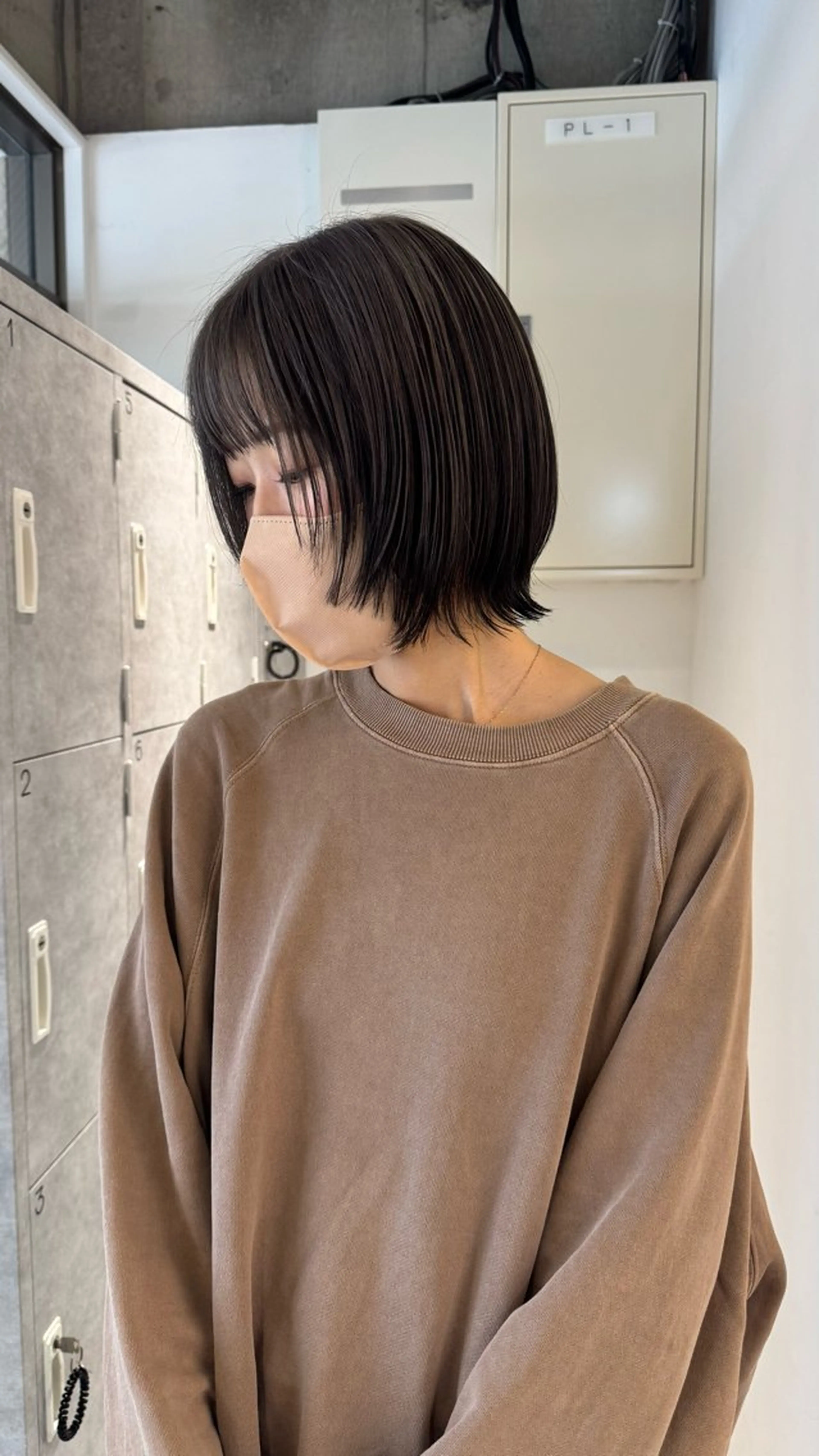 ミディアム カラー 垢抜け/レイヤー/ ハイトーン/アスナのヘアスタイル