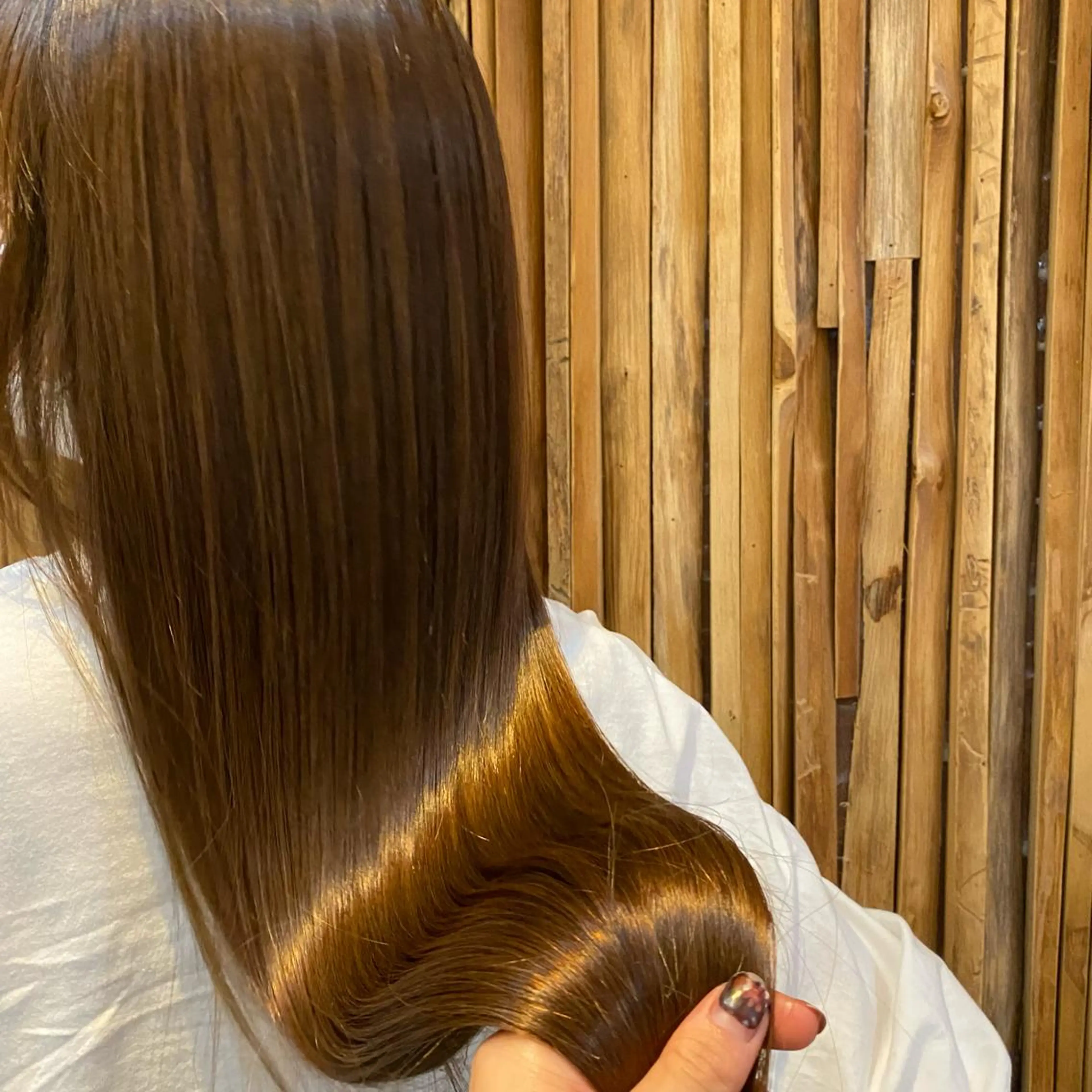 ロング カット 縮毛矯正 トリートメント ヘッドスパ putri店長 和田鈴采のヘアスタイル