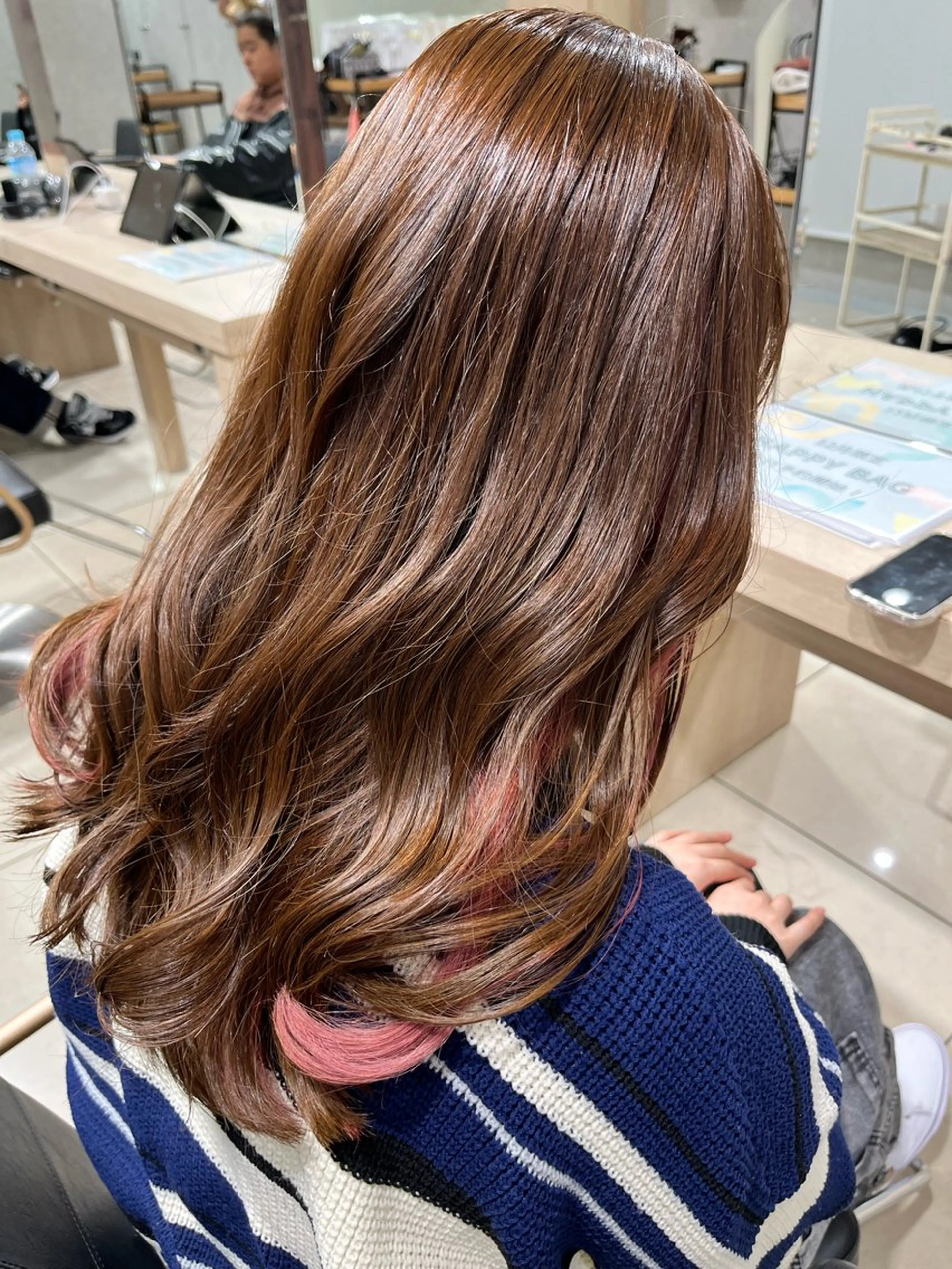 ロング カラー ブラウンカラー カット ヘアカラー トリートメント 巖本 真希のヘアスタイル