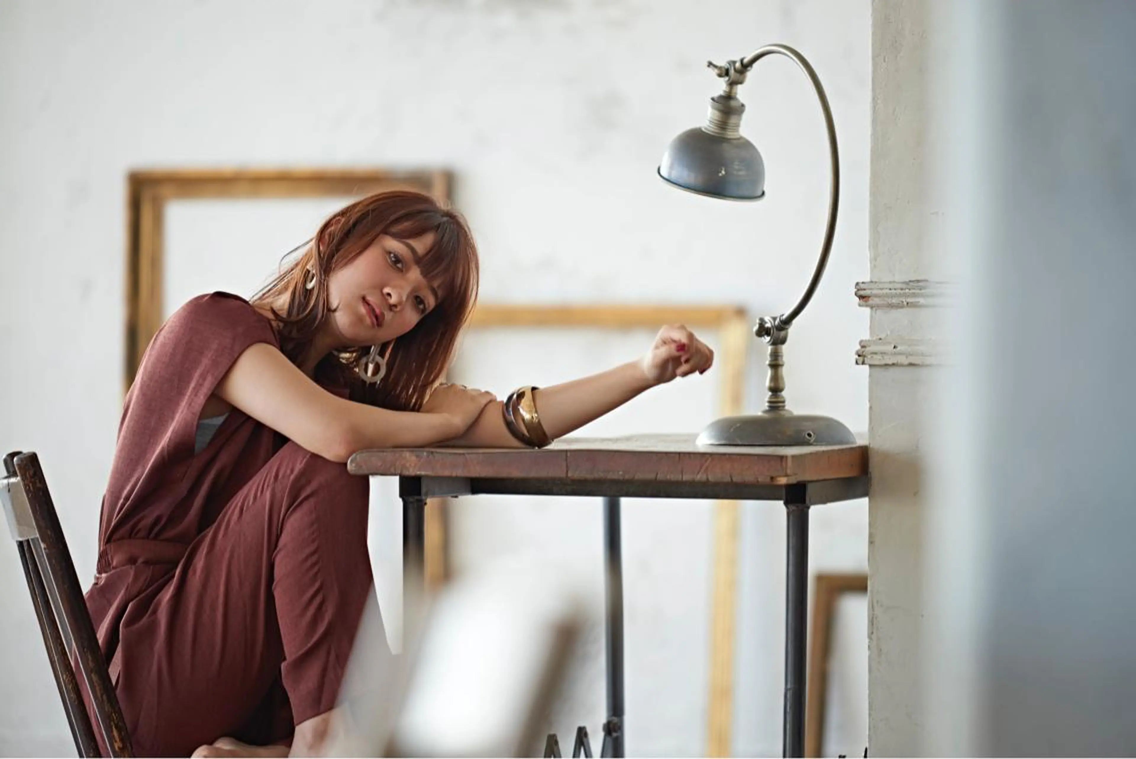 ミディアム カット ヘアカラー トリートメント 所渉/韓国レイヤー /ウルフカットのヘアスタイル