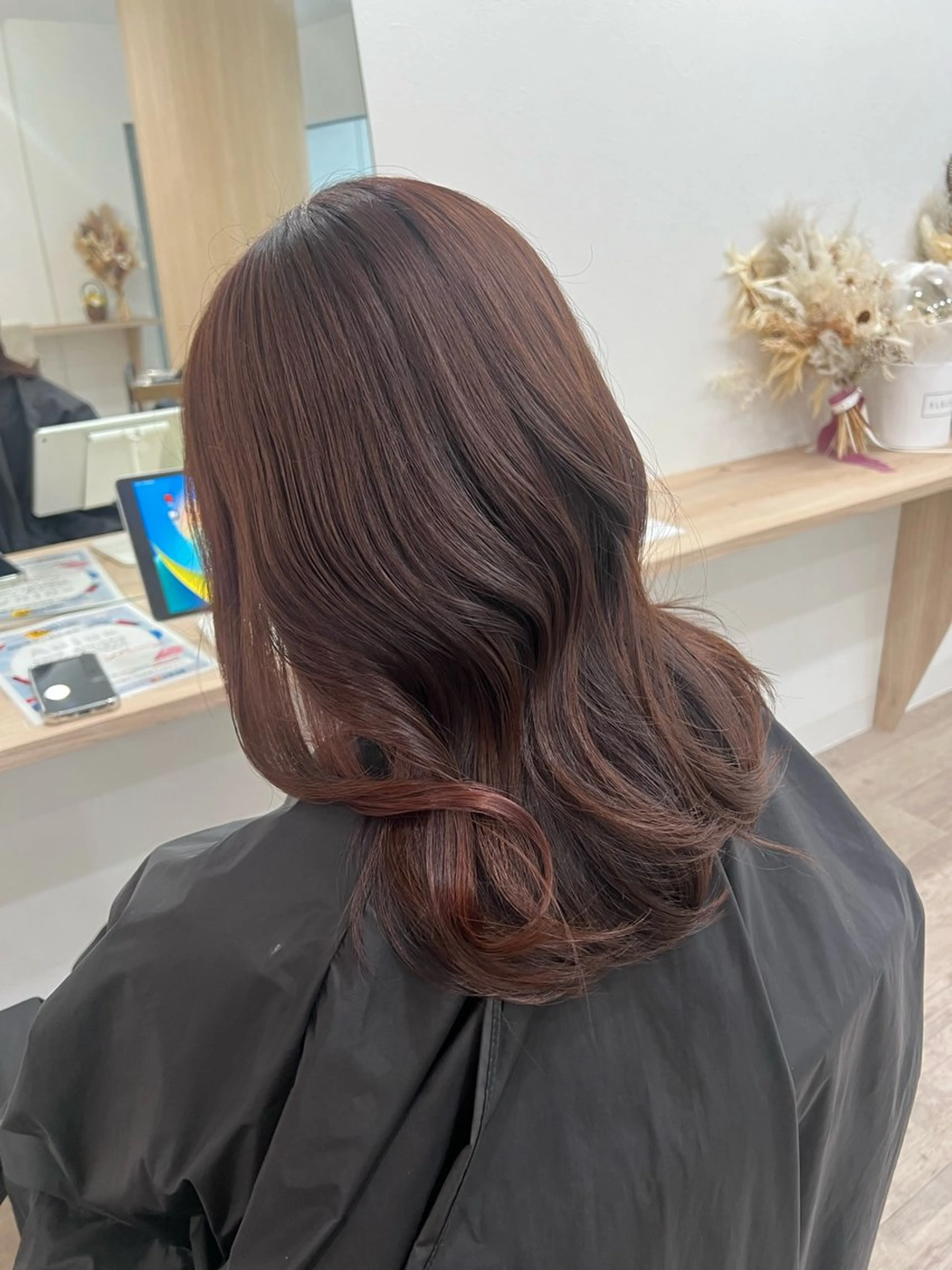 セミロング カラー ヘアアレンジ ブラウンカラー レッドカラー レッドブラウン TOKI mahoのヘアスタイル