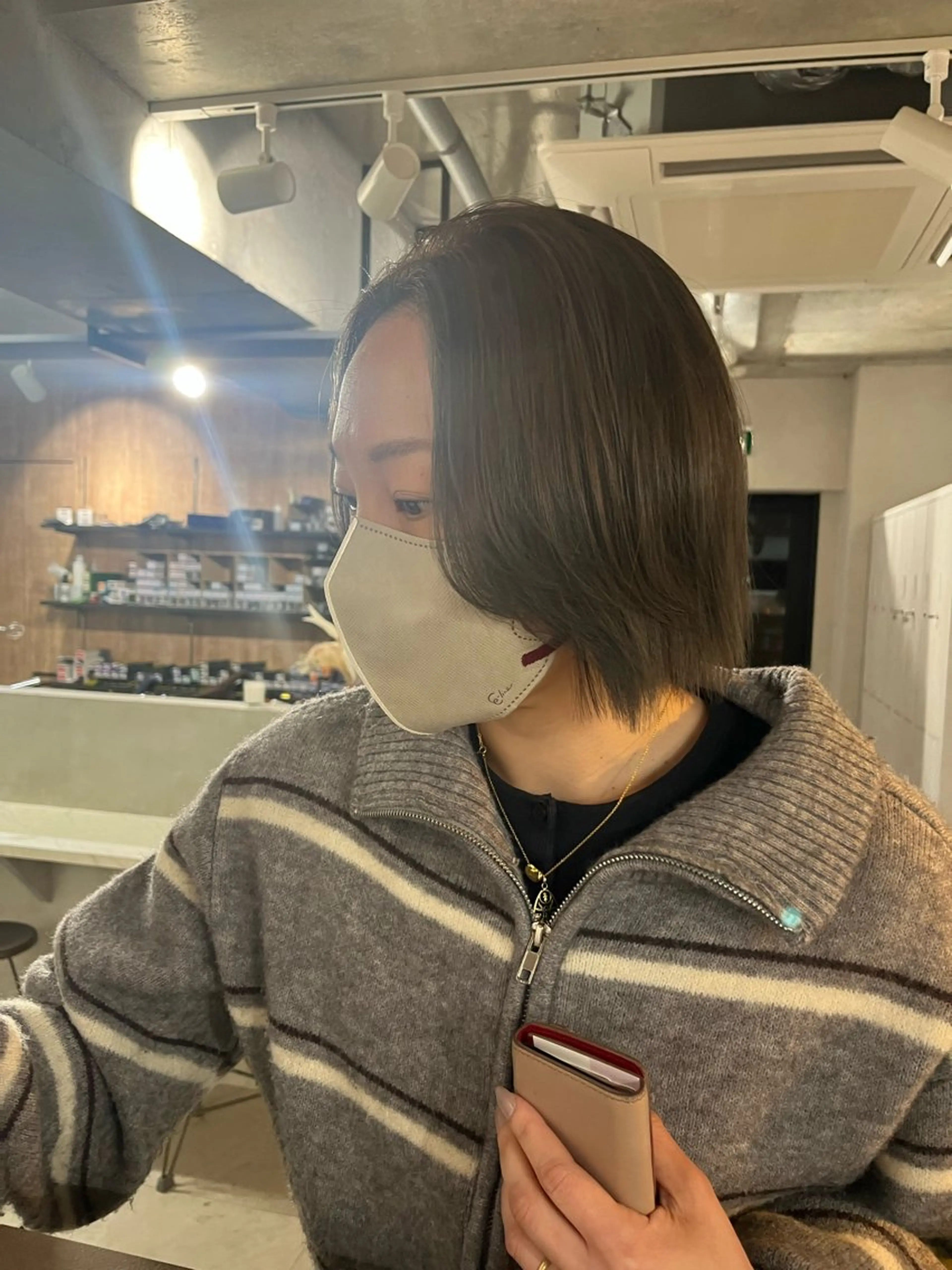 ミディアム カラー ボブレイヤー グレージュ ボブ レイヤーカット anon Loemのヘアスタイル