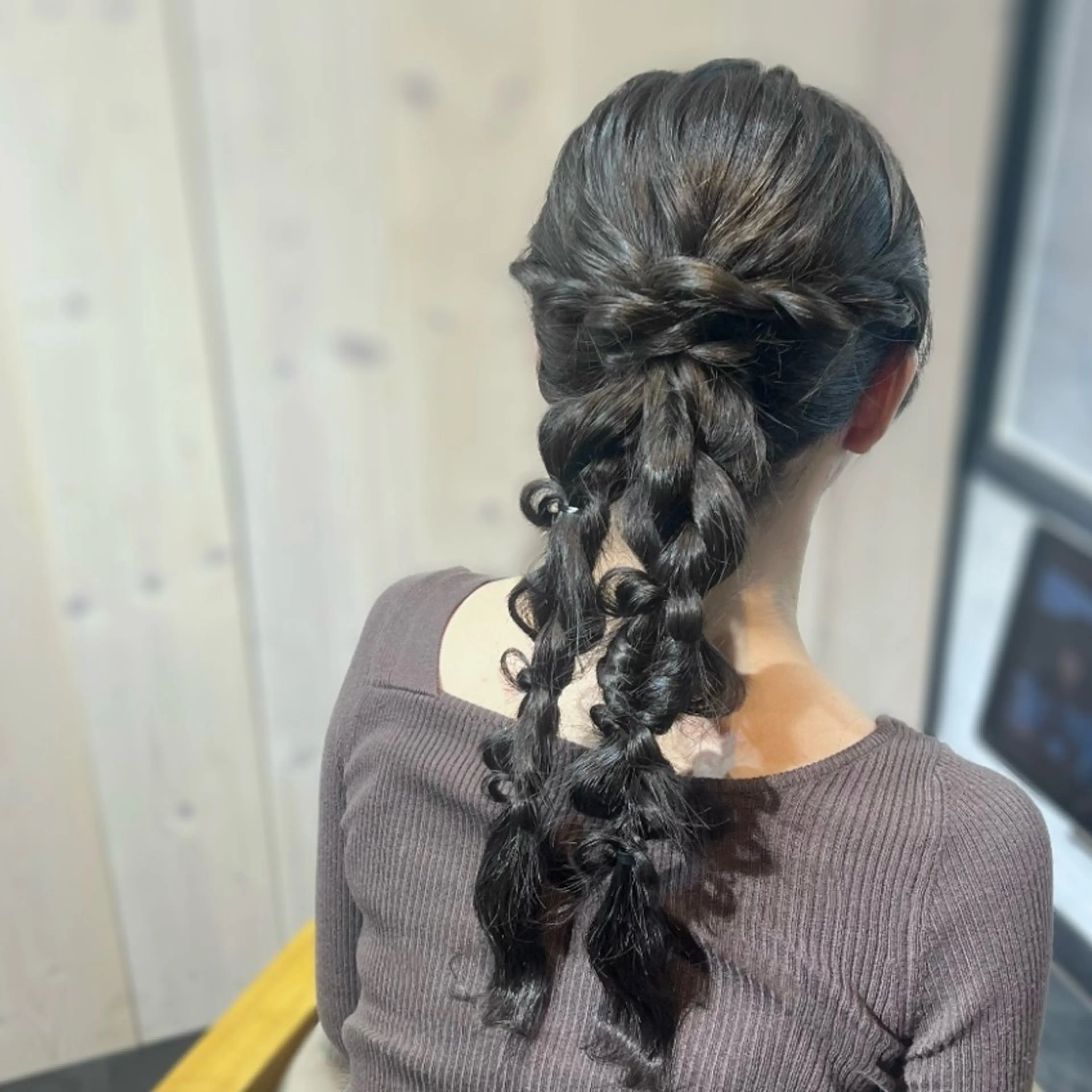 カラー オリーブカラー AmiDA 常光のヘアスタイル