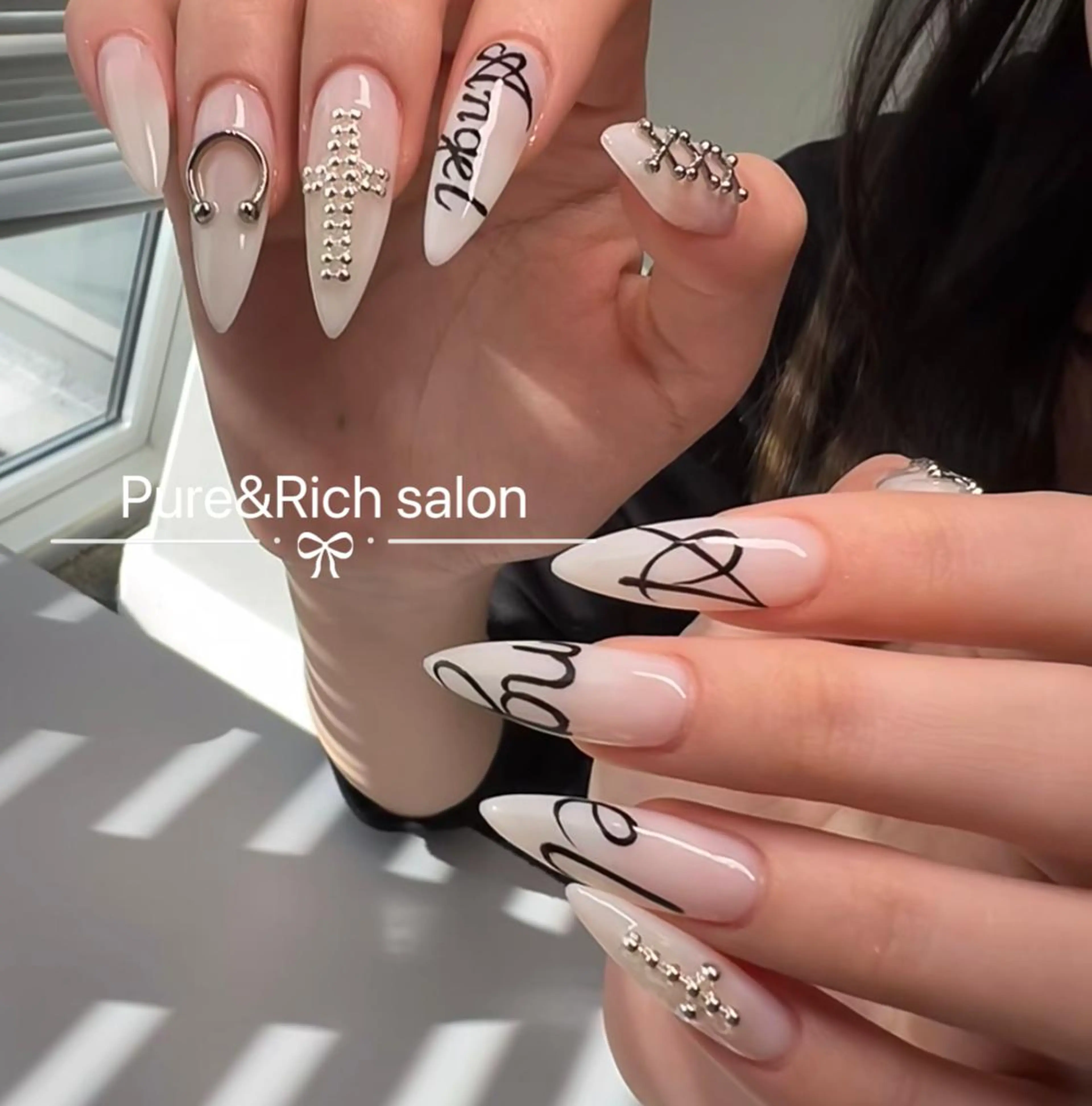 ネイル ハンドネイル Pure&Rich Nailのネイルデザイン