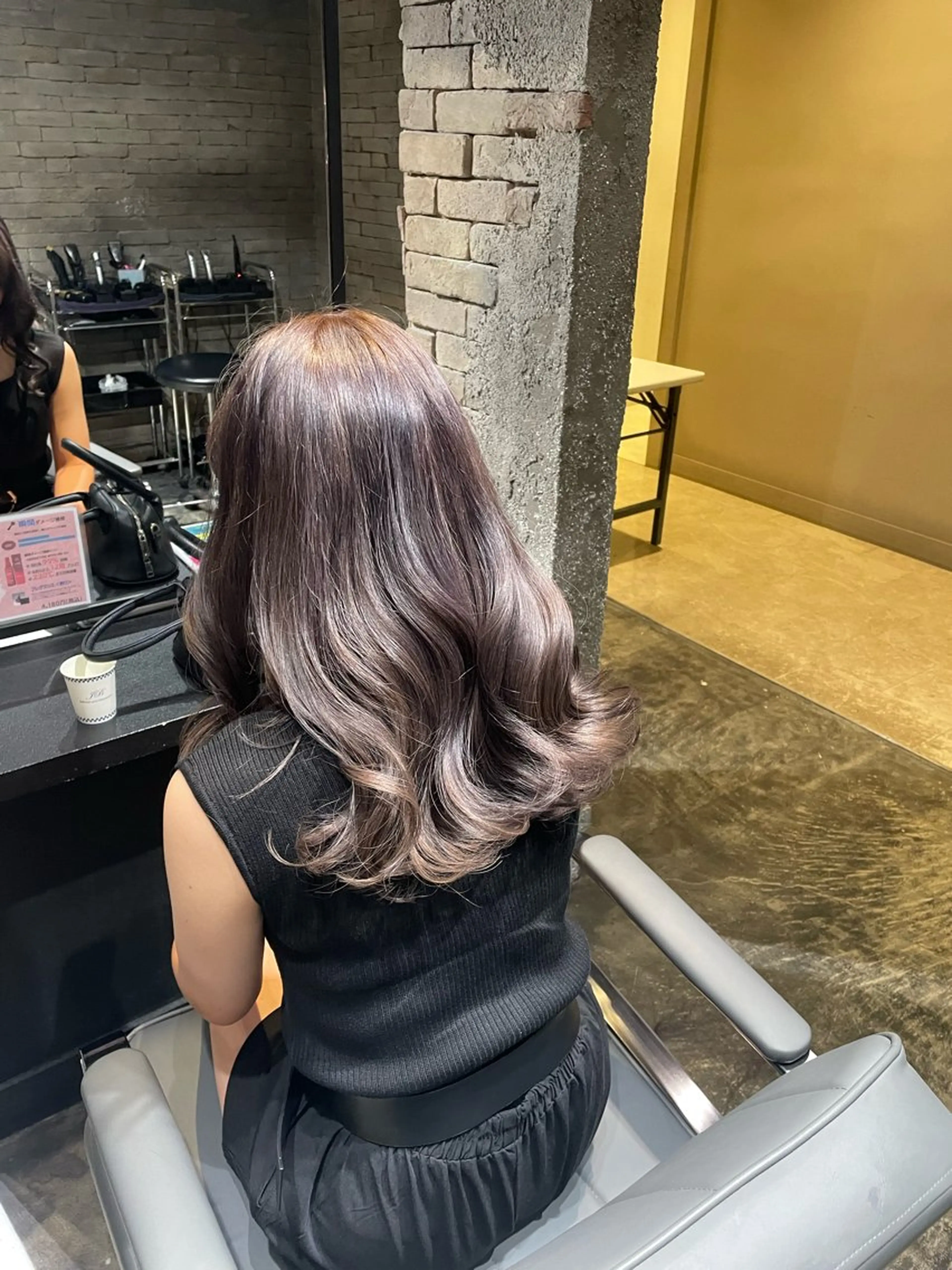 ロング 長谷 若奈のヘアスタイル