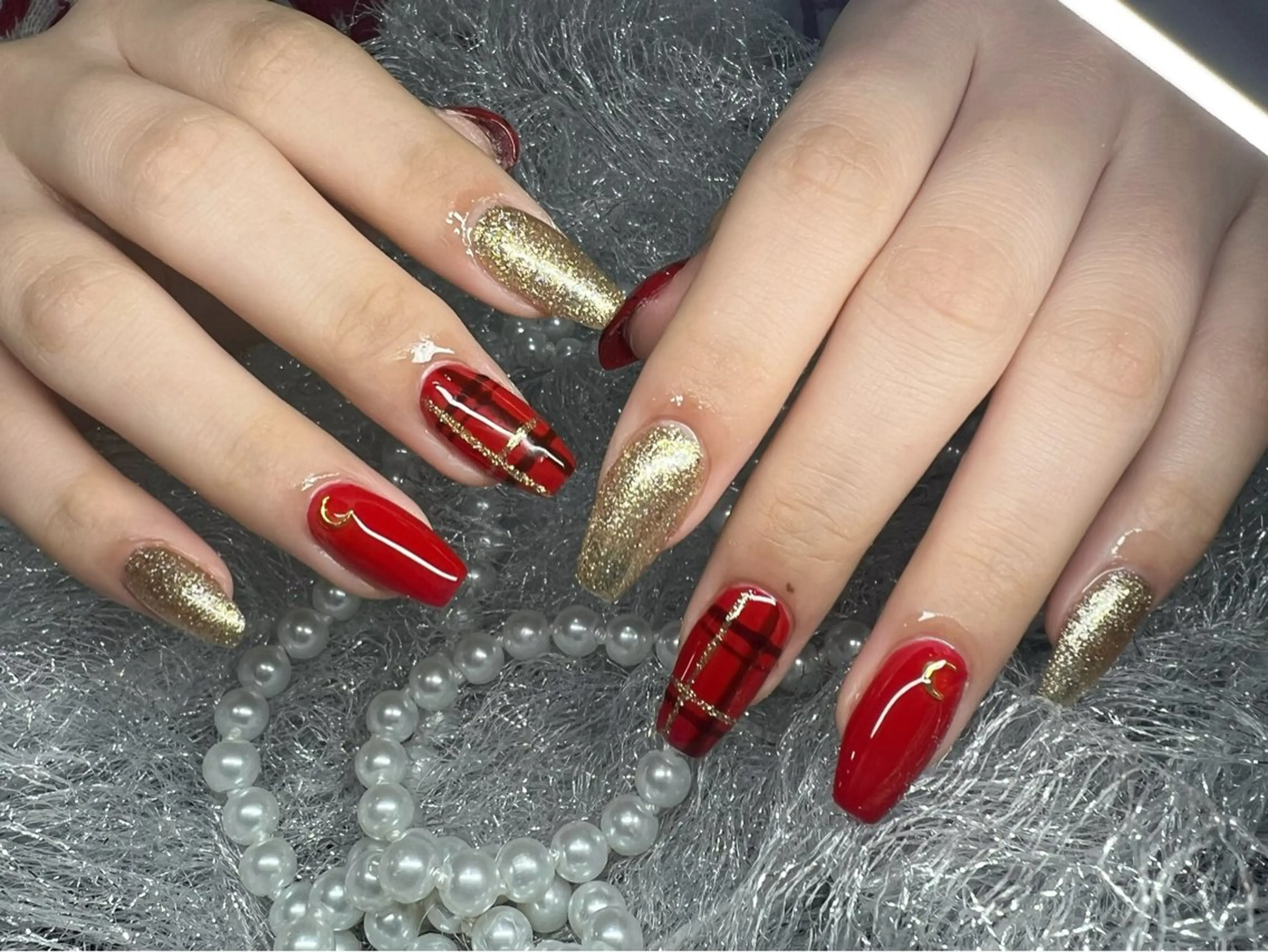 ネイル 長さ出し フットネイル フレンチネイル ジェルネイル 韓国ネイル ハンドネイル More Glam 池袋東口店のネイルデザイン