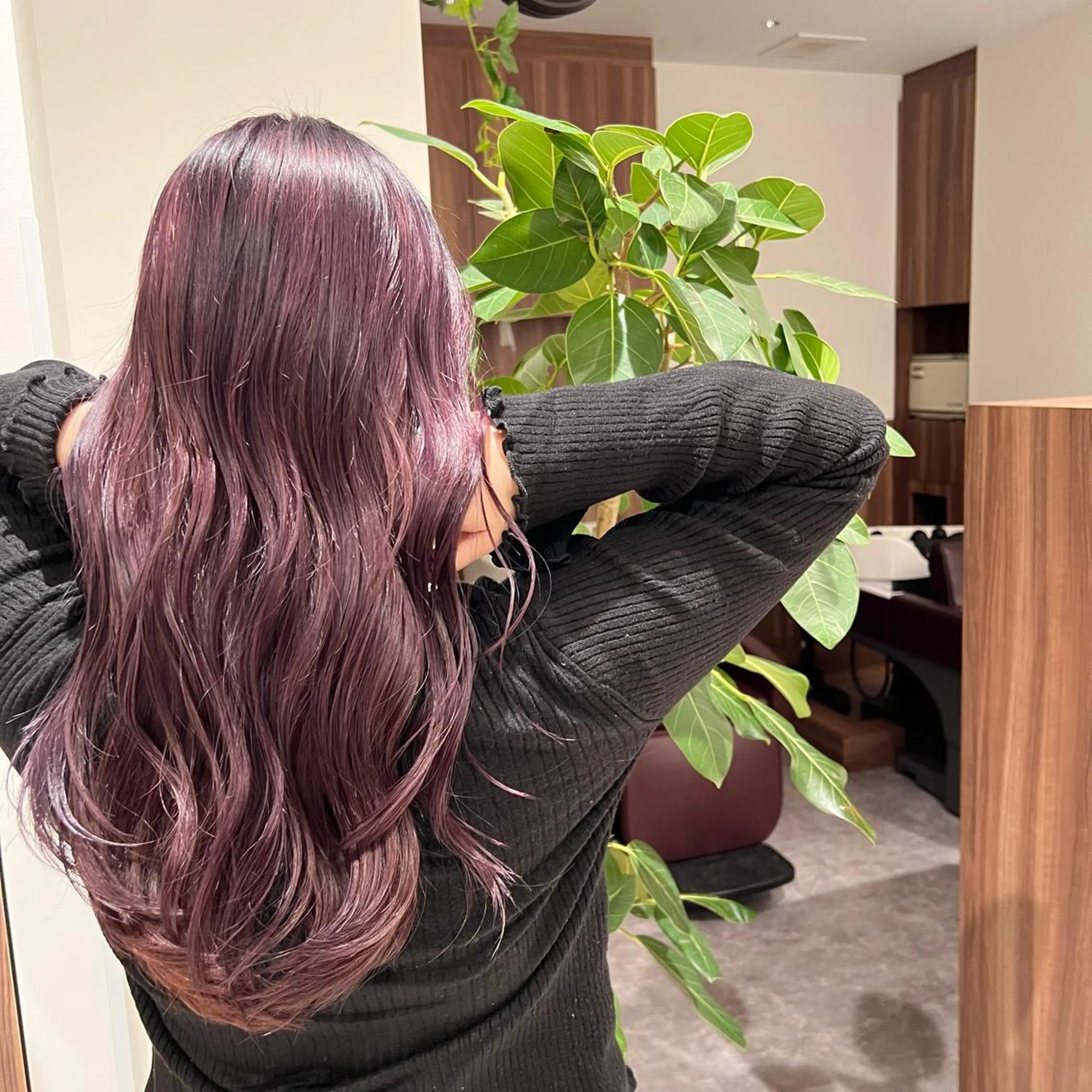 ロング カラー ヘアアレンジ 小白井 由美のヘアスタイル