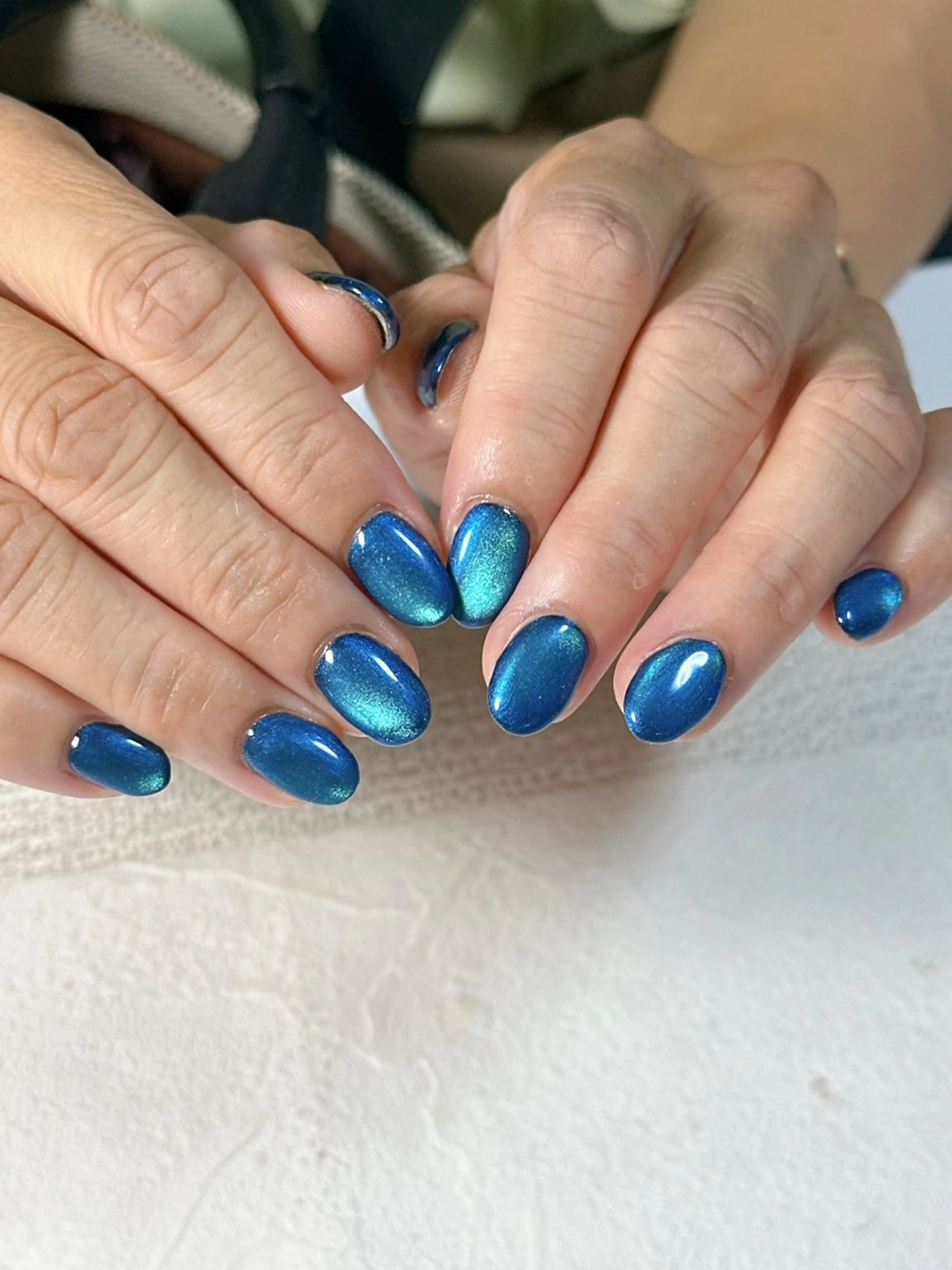 ネイル オーロラネイル フットネイル フレンチネイル ジェルネイル マグネットネイル ハンドネイル mogunail &blowのネイルデザイン