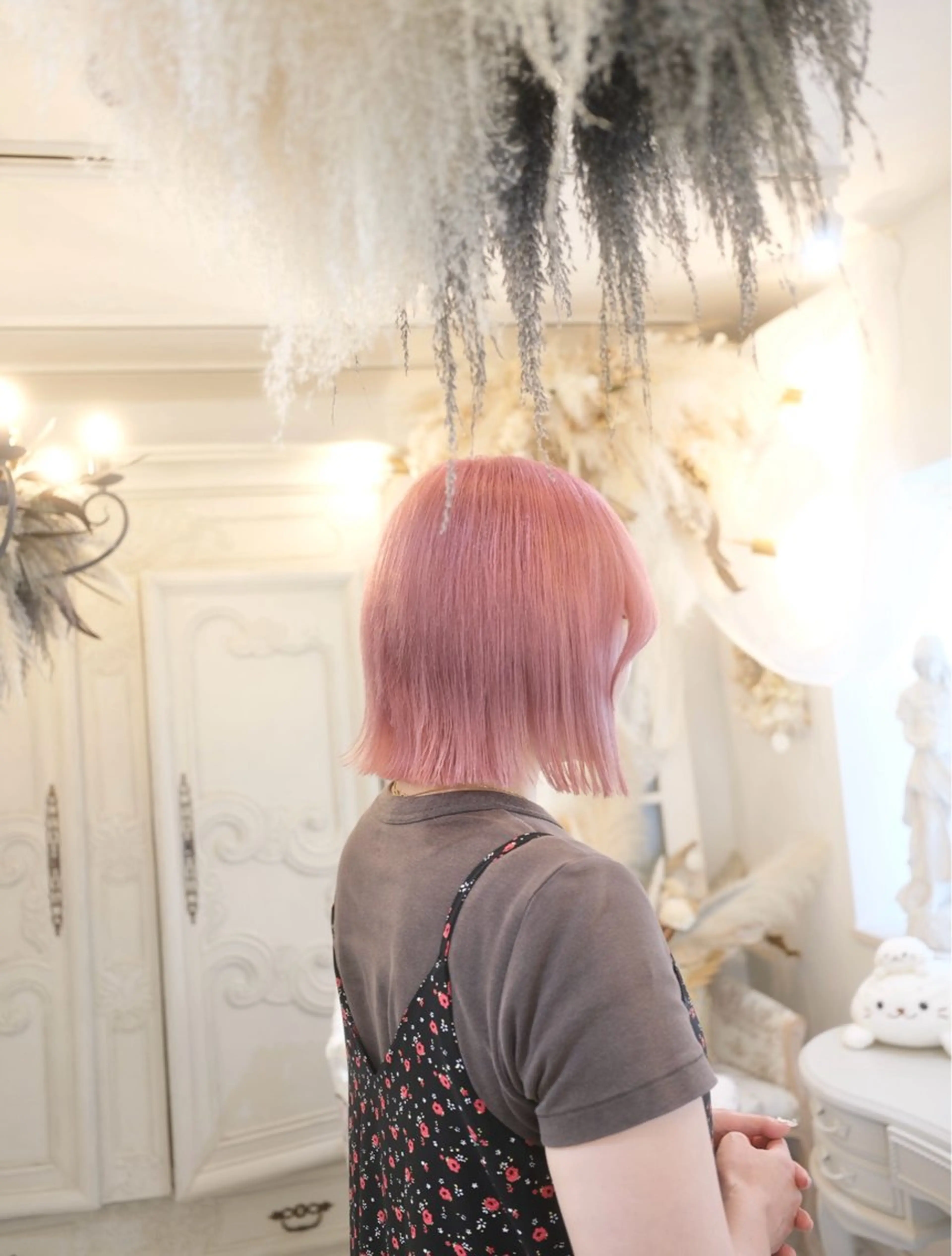 ミディアム カラー ブリーチ ブロンド ピンクカラー 似合わせカット カット ヘアカラー トリートメント 安藤悠里/ハイトーン /デザインカラーのヘアスタイル