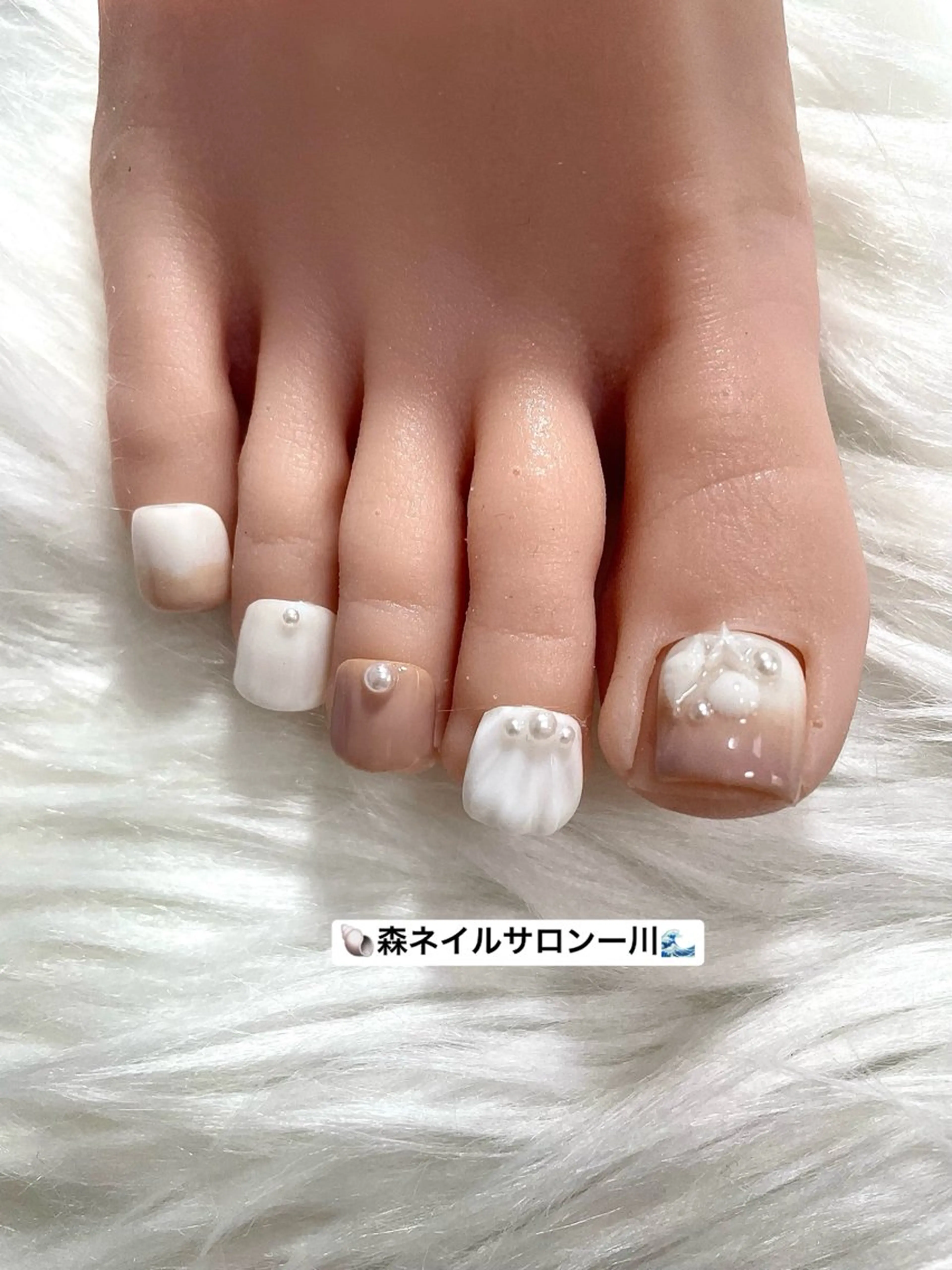 ネイル ハンドネイル フットネイル 森 ネイル サロンのネイルデザイン