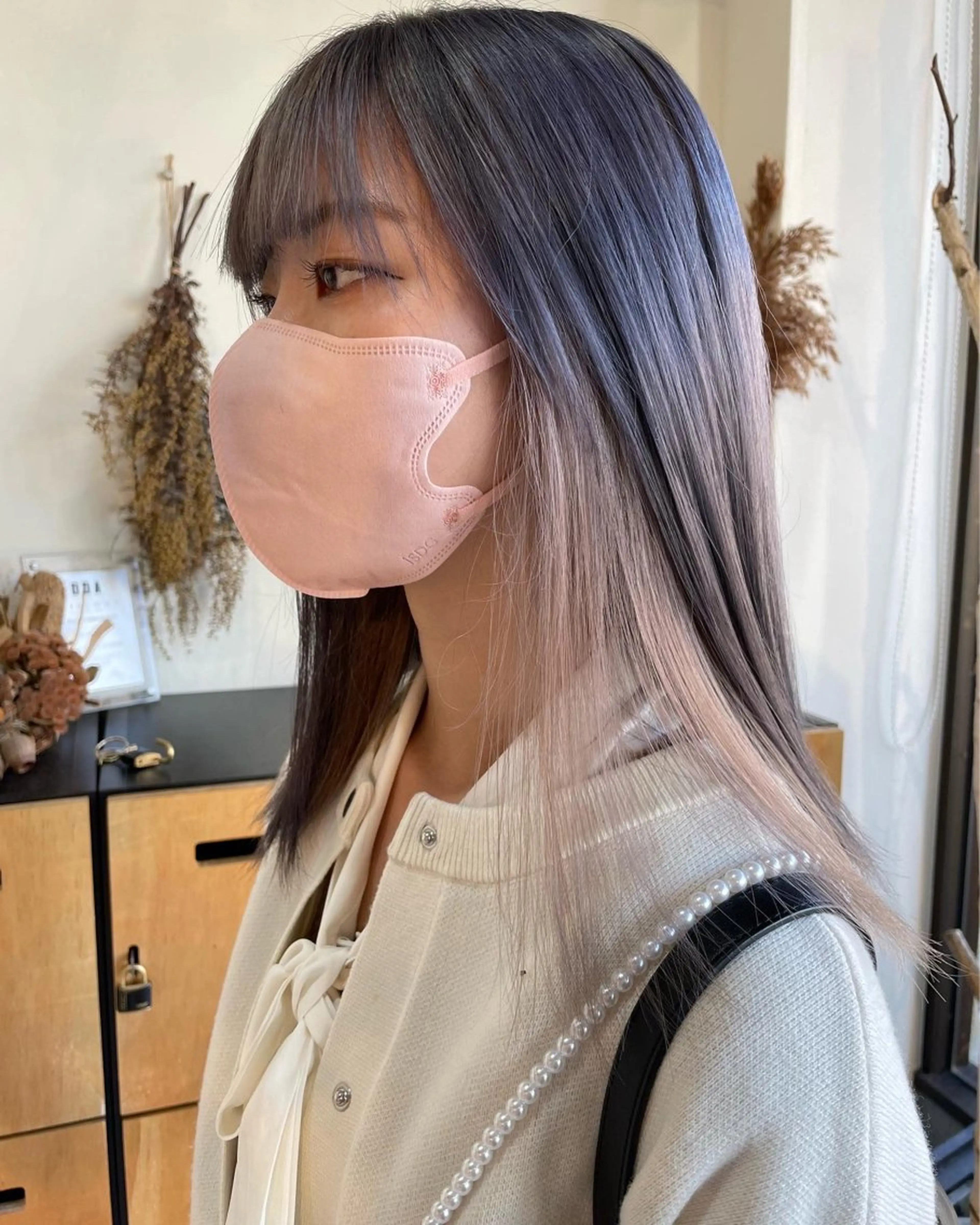 セミロング カラー インナーカラー ラベンダーカラー ラベンダーグレー ヘアカラー noa.所属・🎨カラー専門家🎨 チャーリーのヘアスタイル