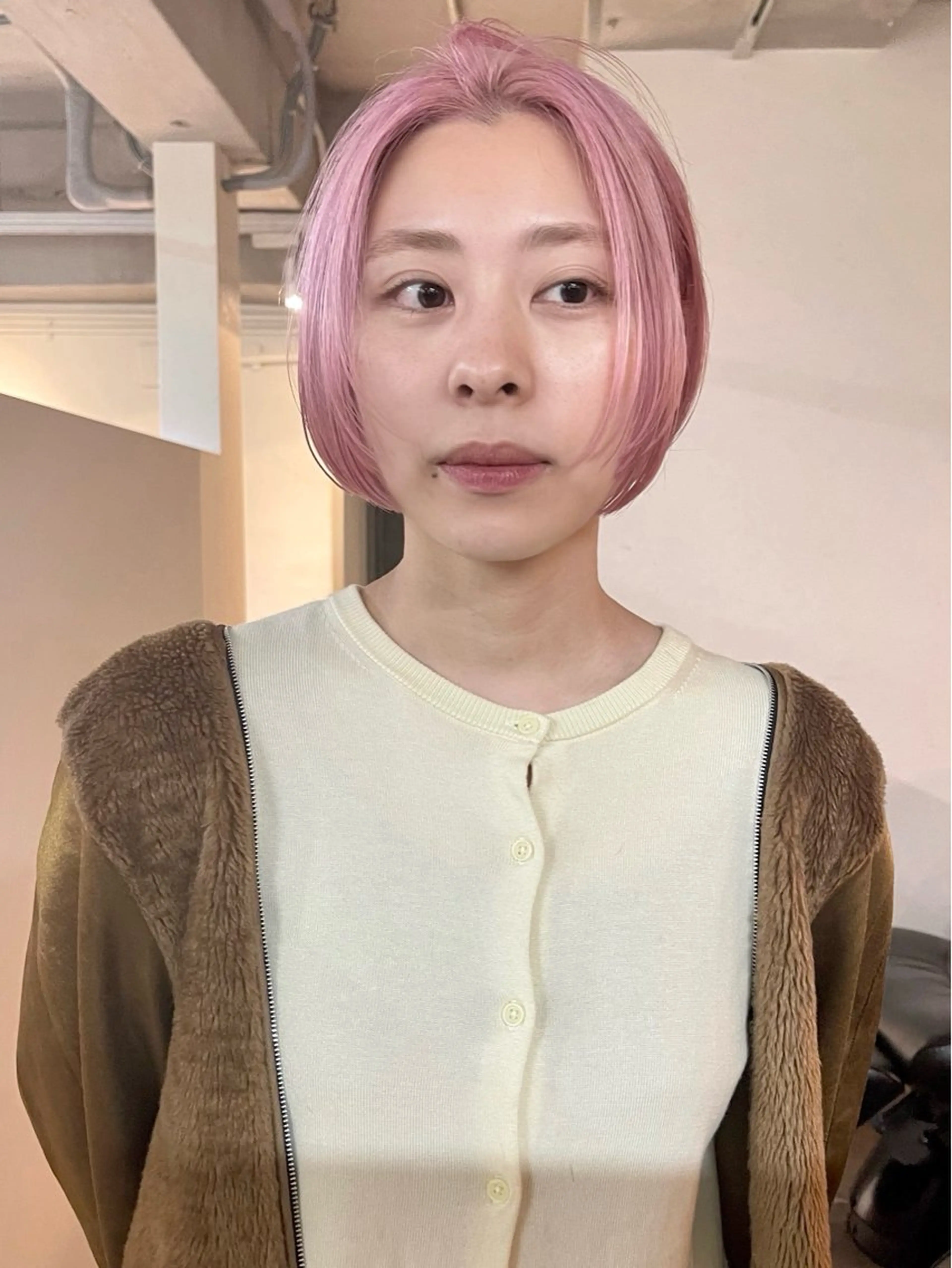 ミディアム カラー カット ヘアカラー トリートメント 安部佑哉/ハイトーン /レイヤー/ブリーチのヘアスタイル