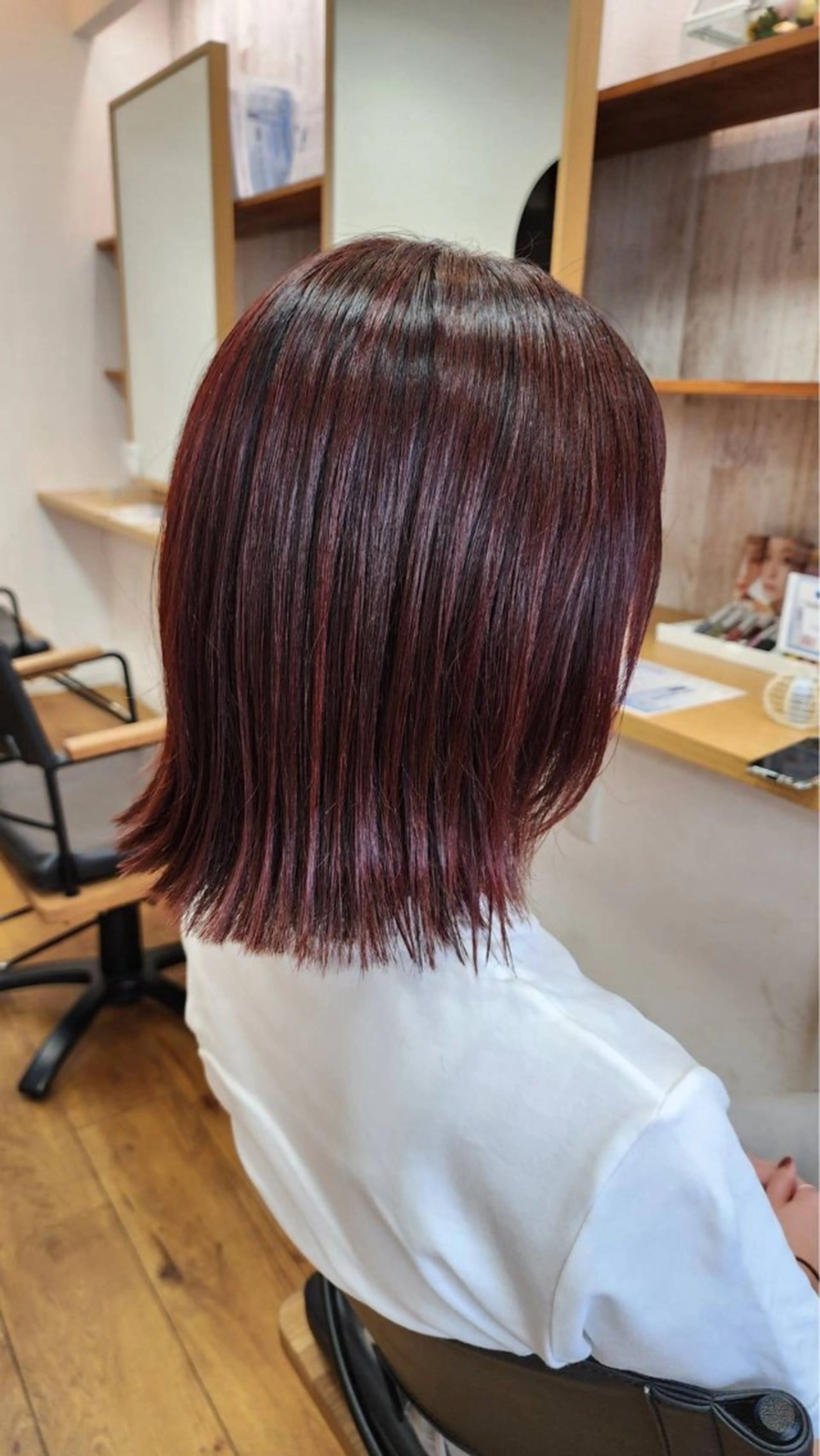 カラー MOLLA モモカのヘアスタイル