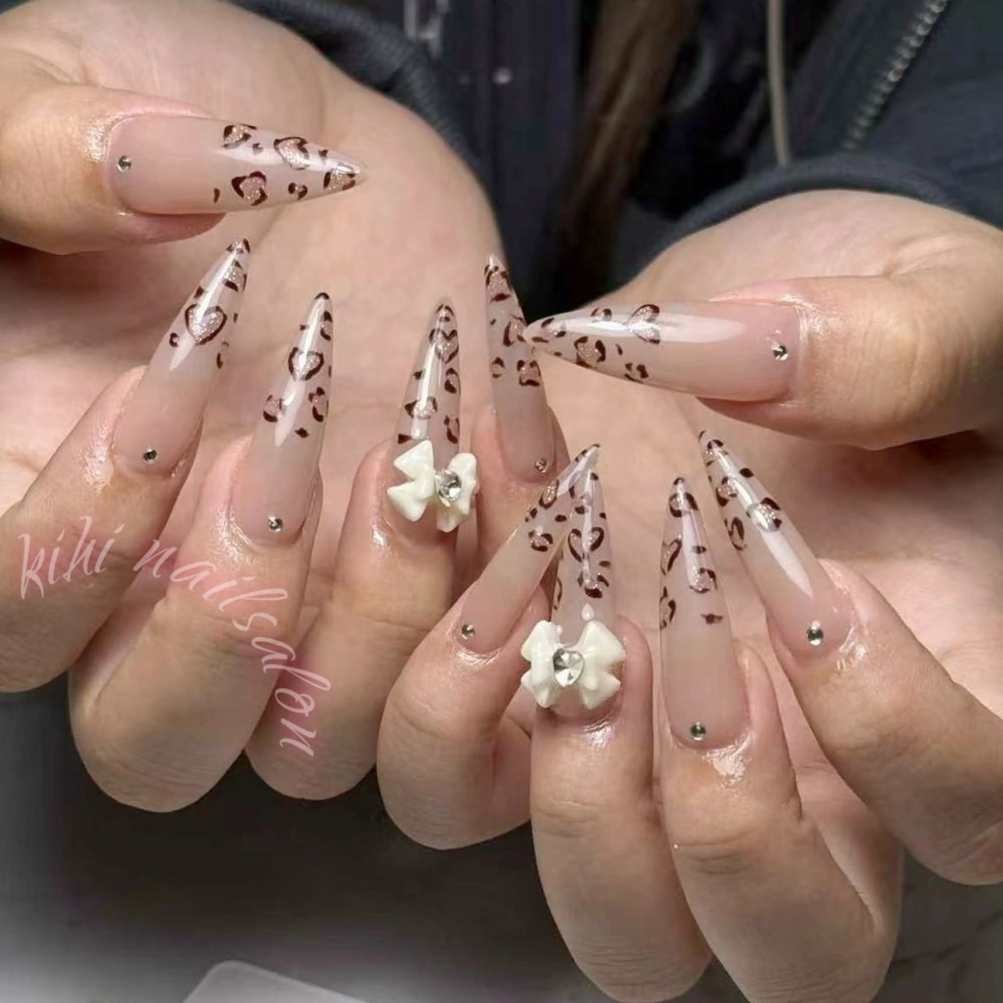 ネイル アートネイル フレンチネイル ジェルネイル グラデーション 韓国ネイル ハンドネイル ハンドケア さくら💮💮 【オフ無料】のネイルデザイン