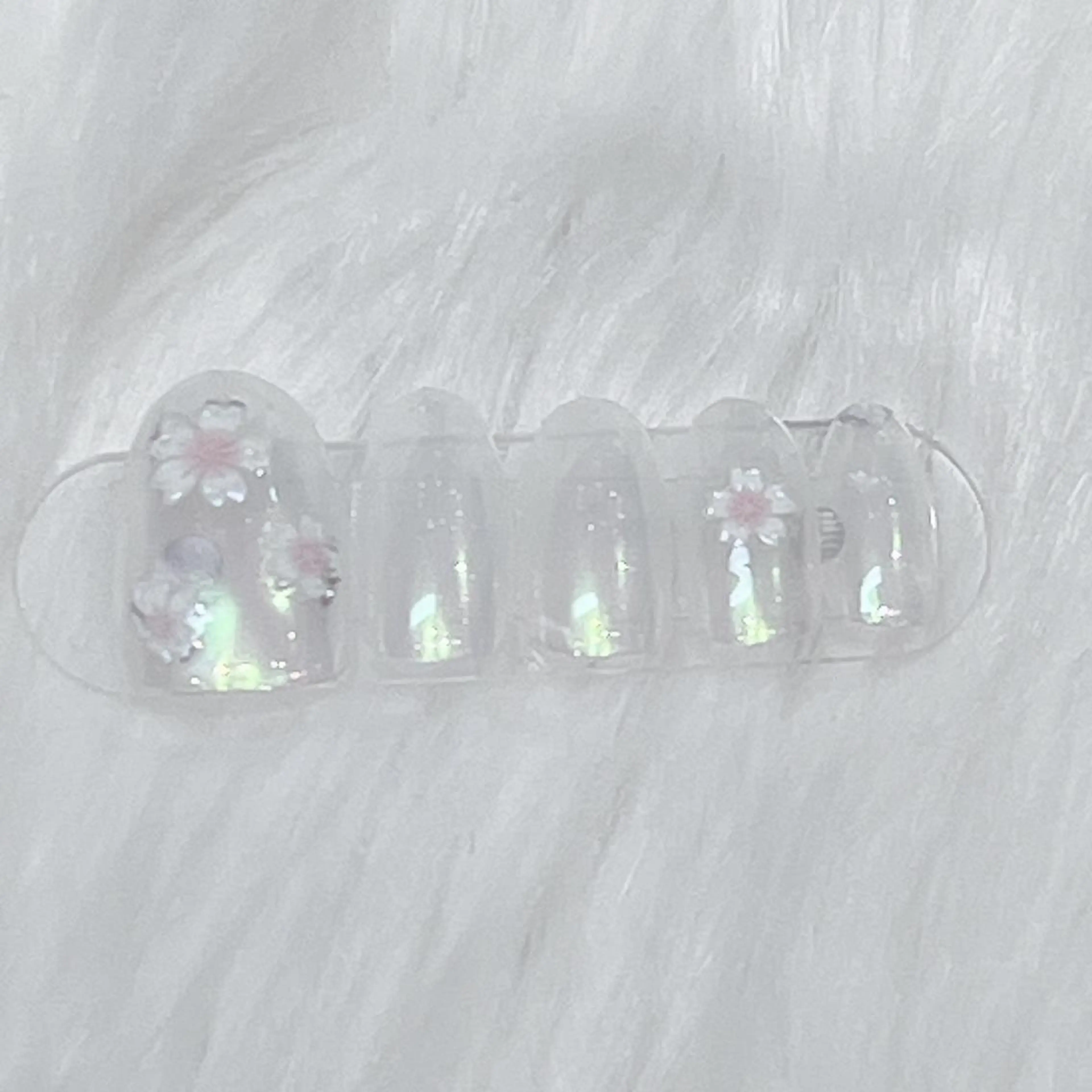 ネイル Tiary🤍 Sachikaのネイルデザイン