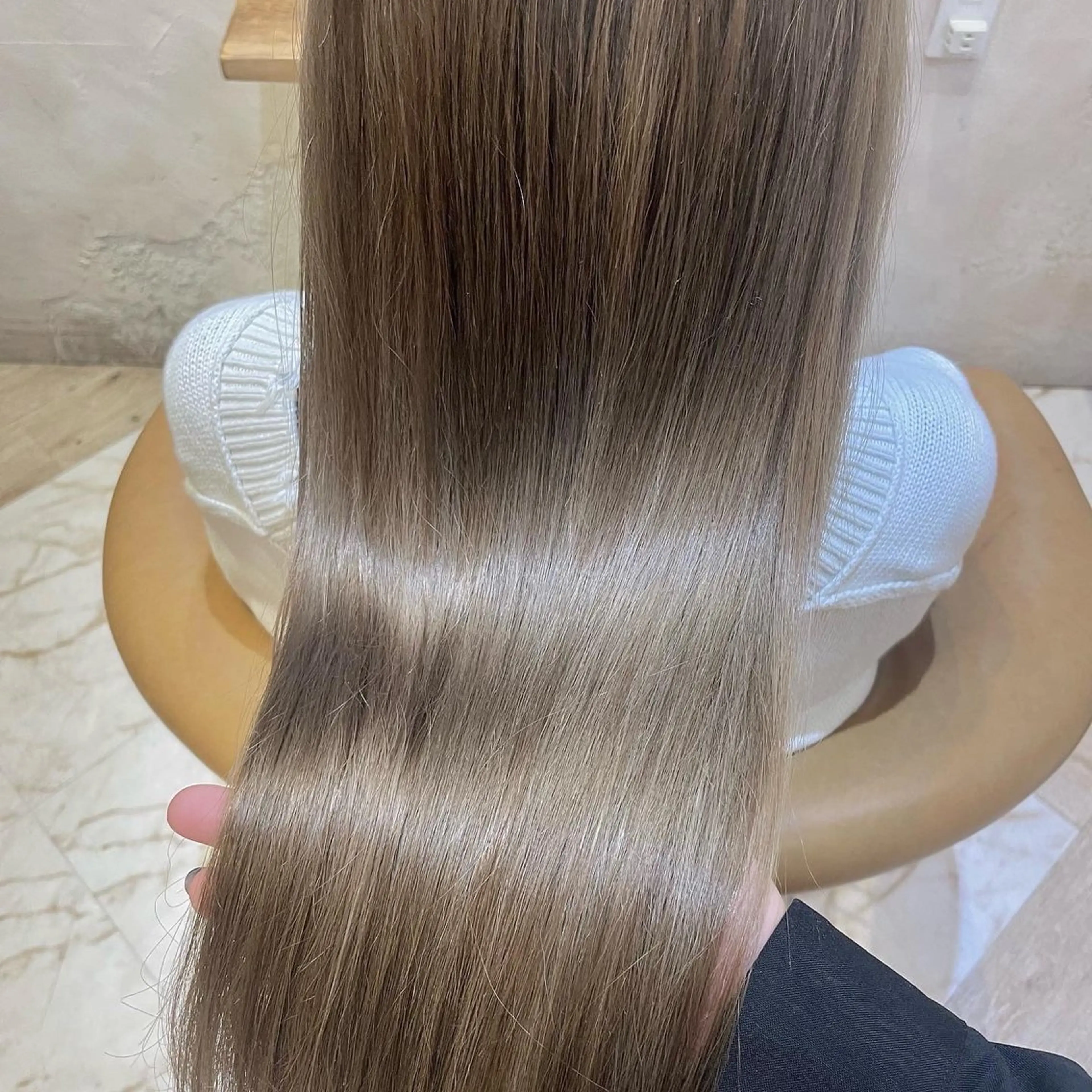 カラー 白髪ぼかし特化/ 髪質改善/ハクのヘアスタイル