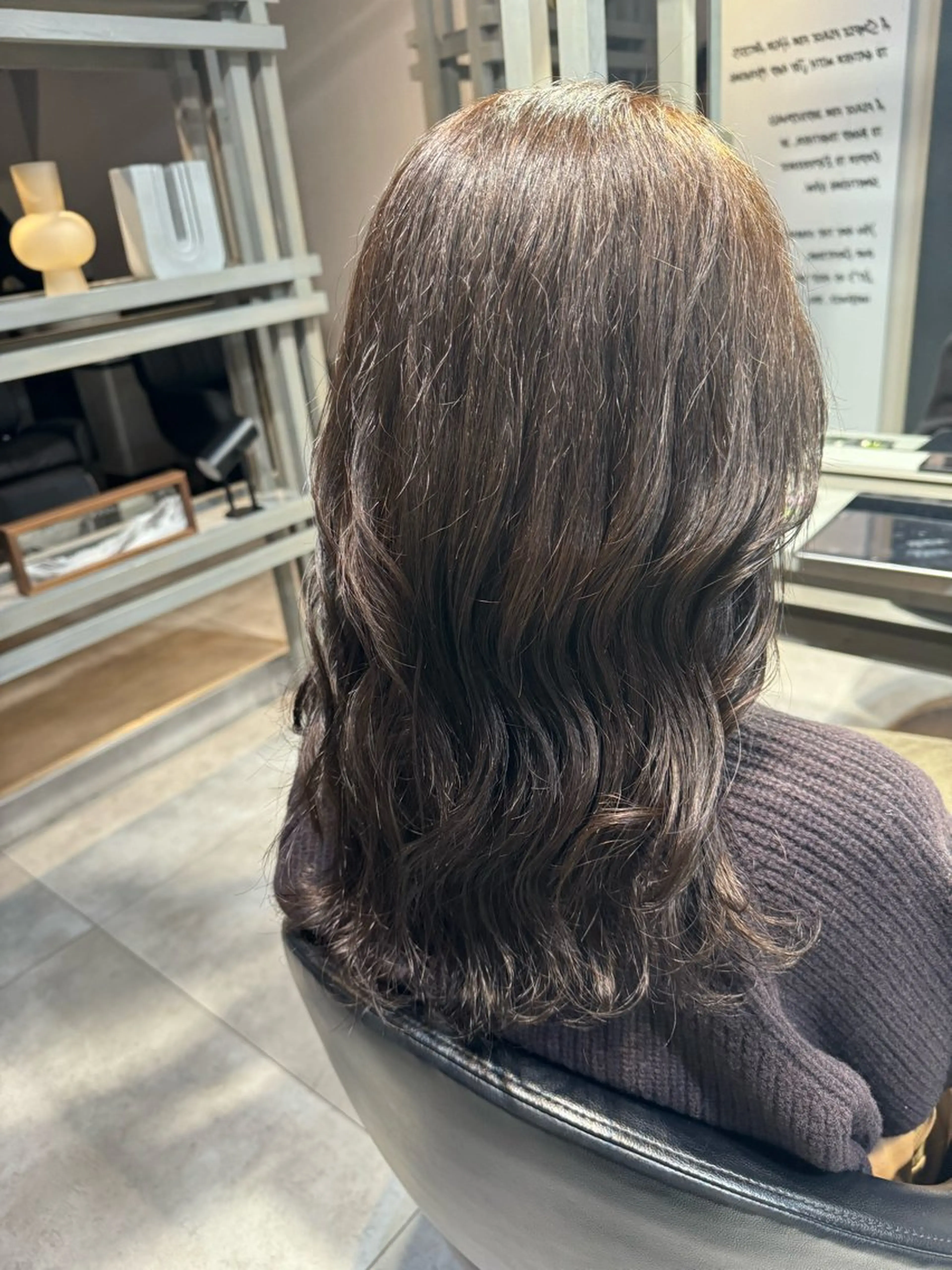 ミディアム カラー グレージュ カット ヘアカラー トリートメント 似合う髪型が 分からない方へのヘアスタイル