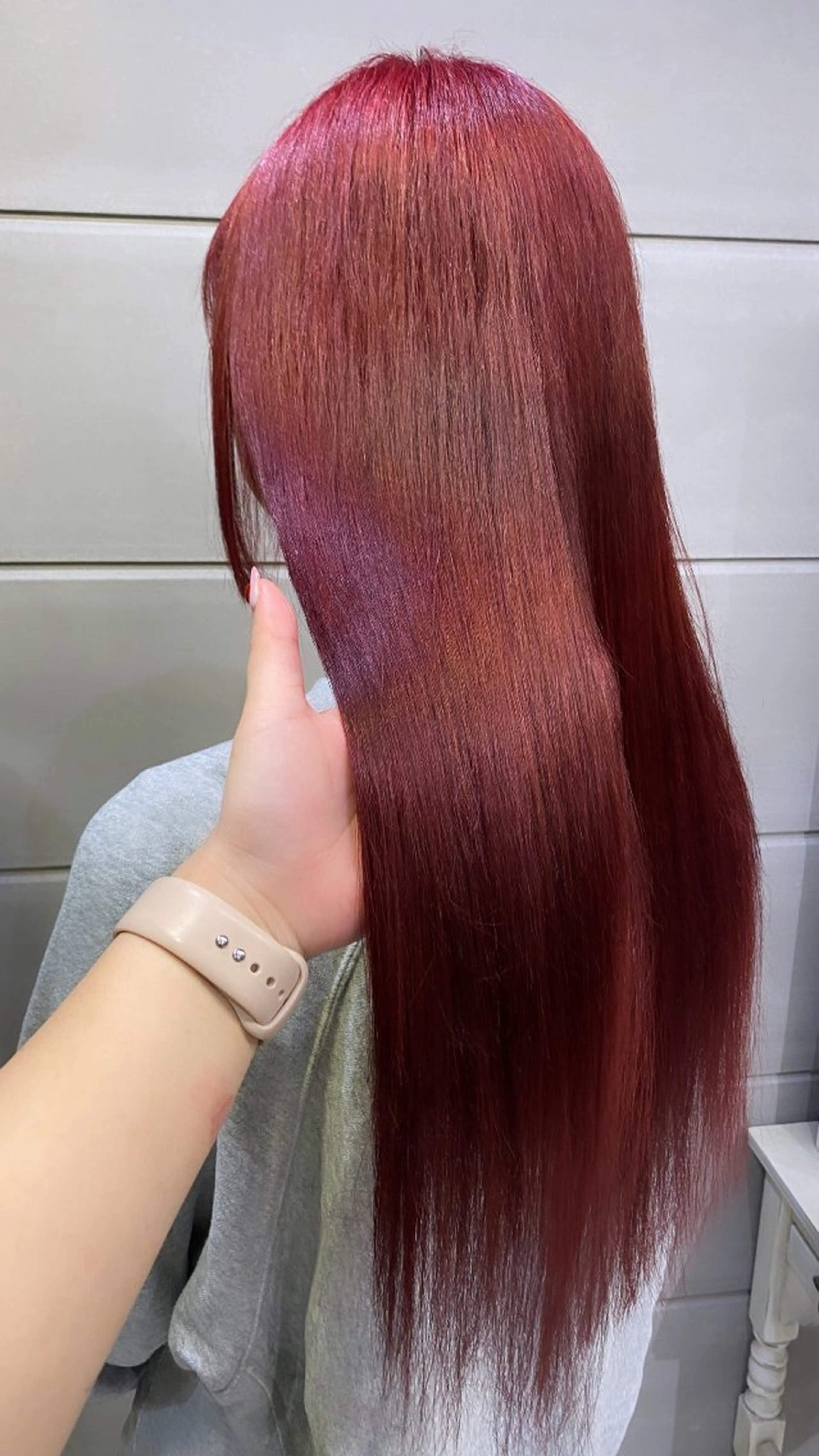 ロング カラー ヘアアレンジ ブリーチ レッドカラー 🕯コバ/レイヤー/ 美髪縮毛🕯のヘアスタイル