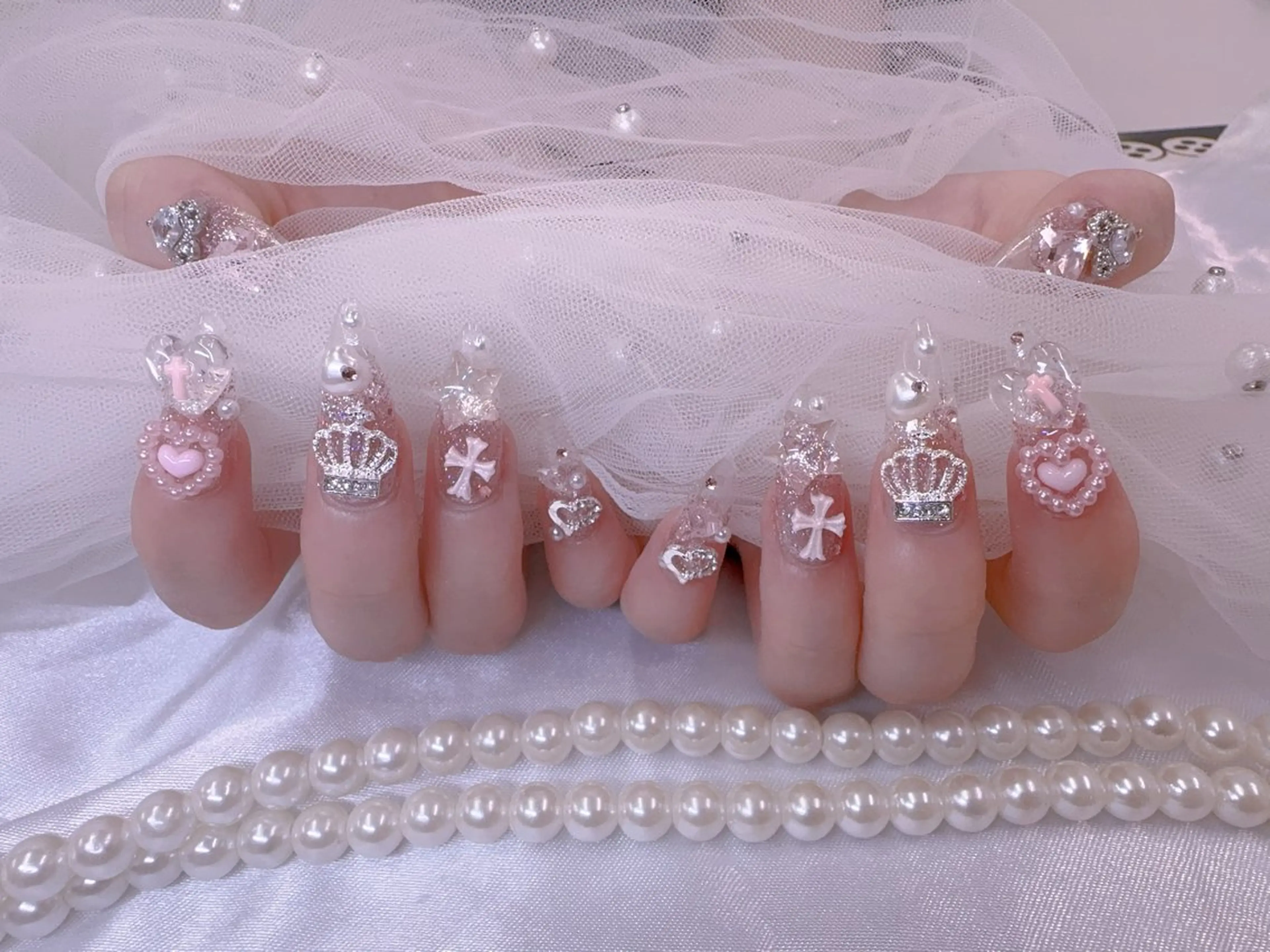 ネイル UMI ネイルサロン新宿🎀のネイルデザイン