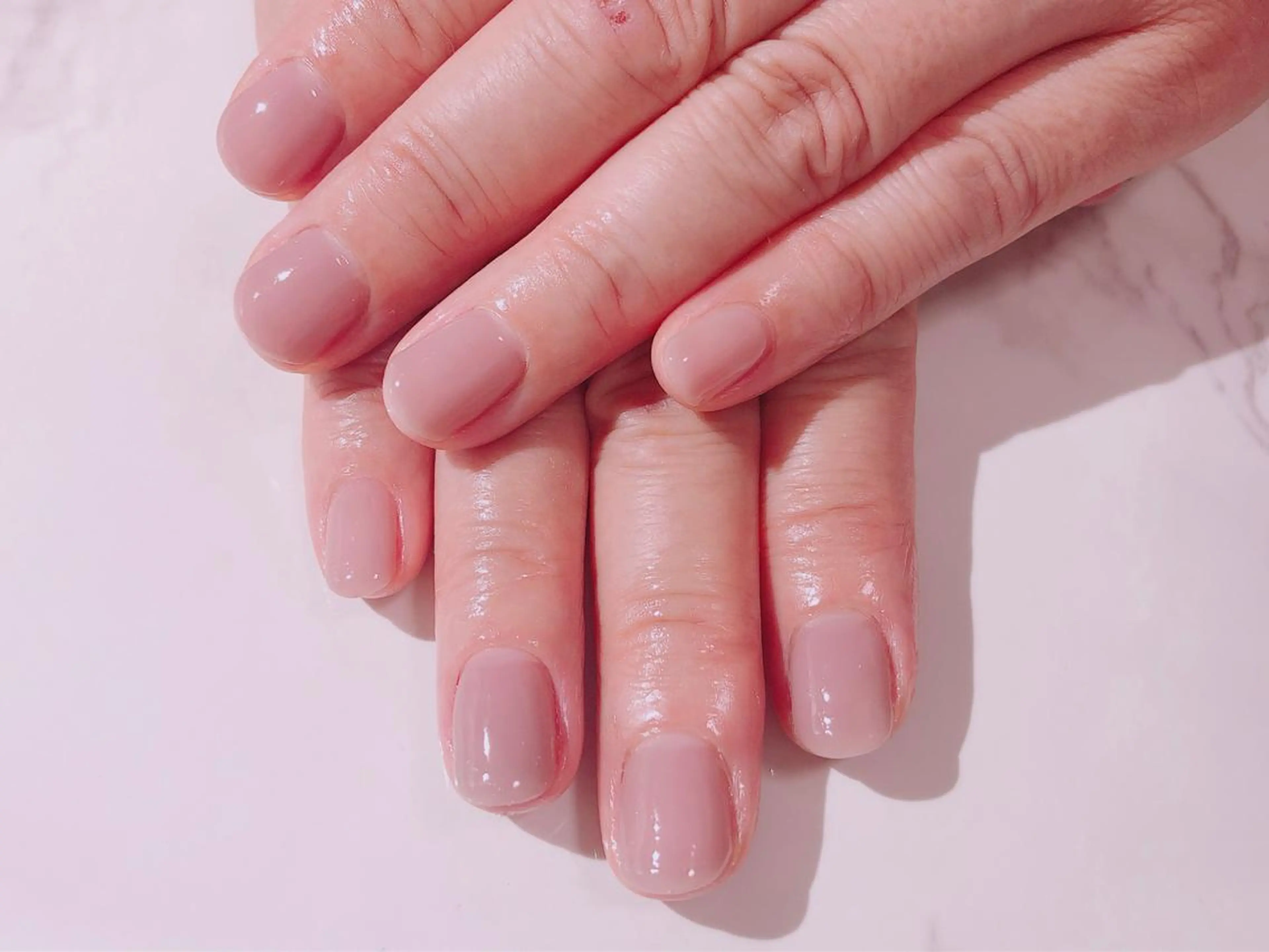 ネイル ジェルネイル Regaro i.sのネイルデザイン