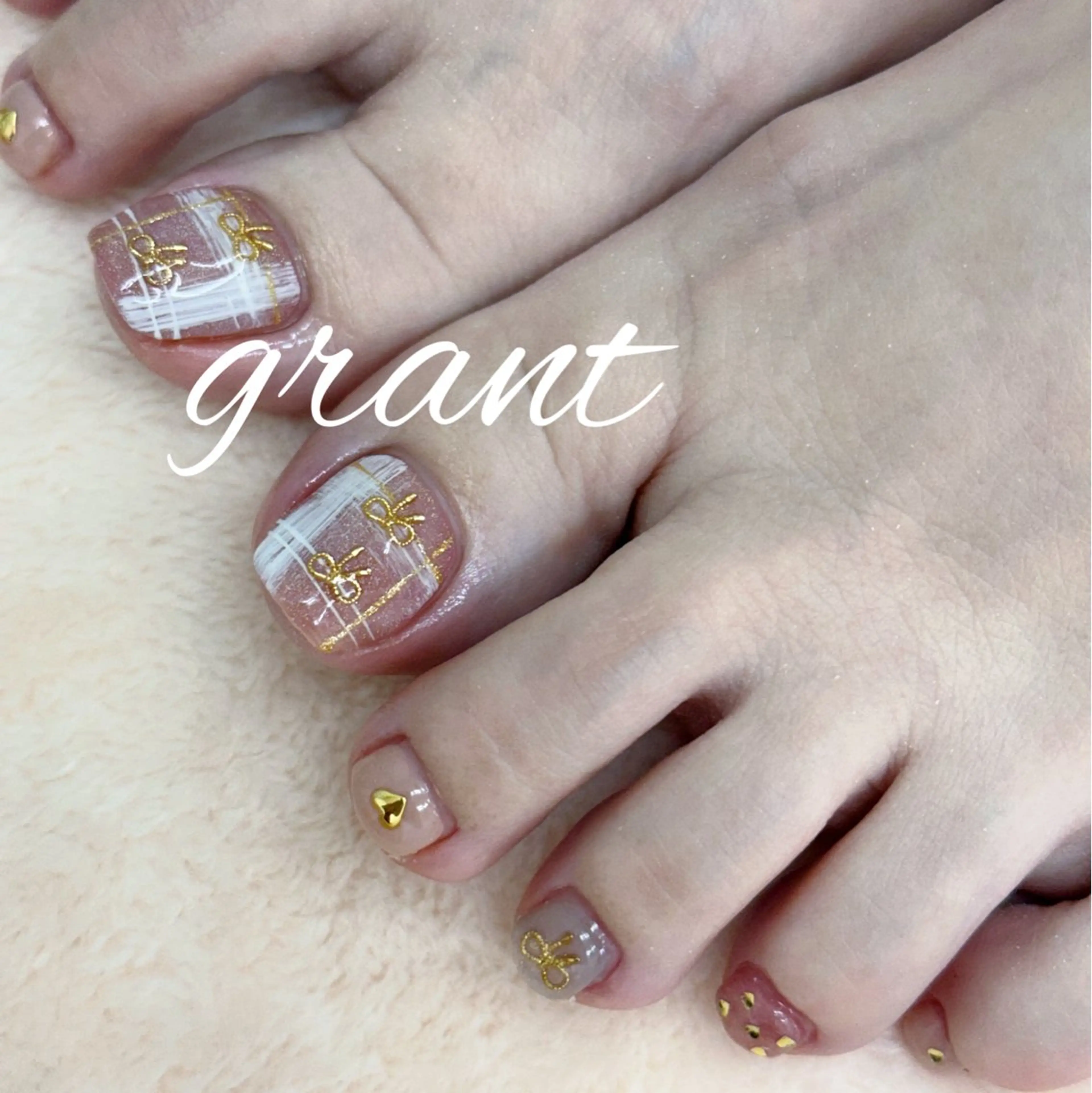 ネイル フットネイル フットネイル nailsalon grantのネイルデザイン