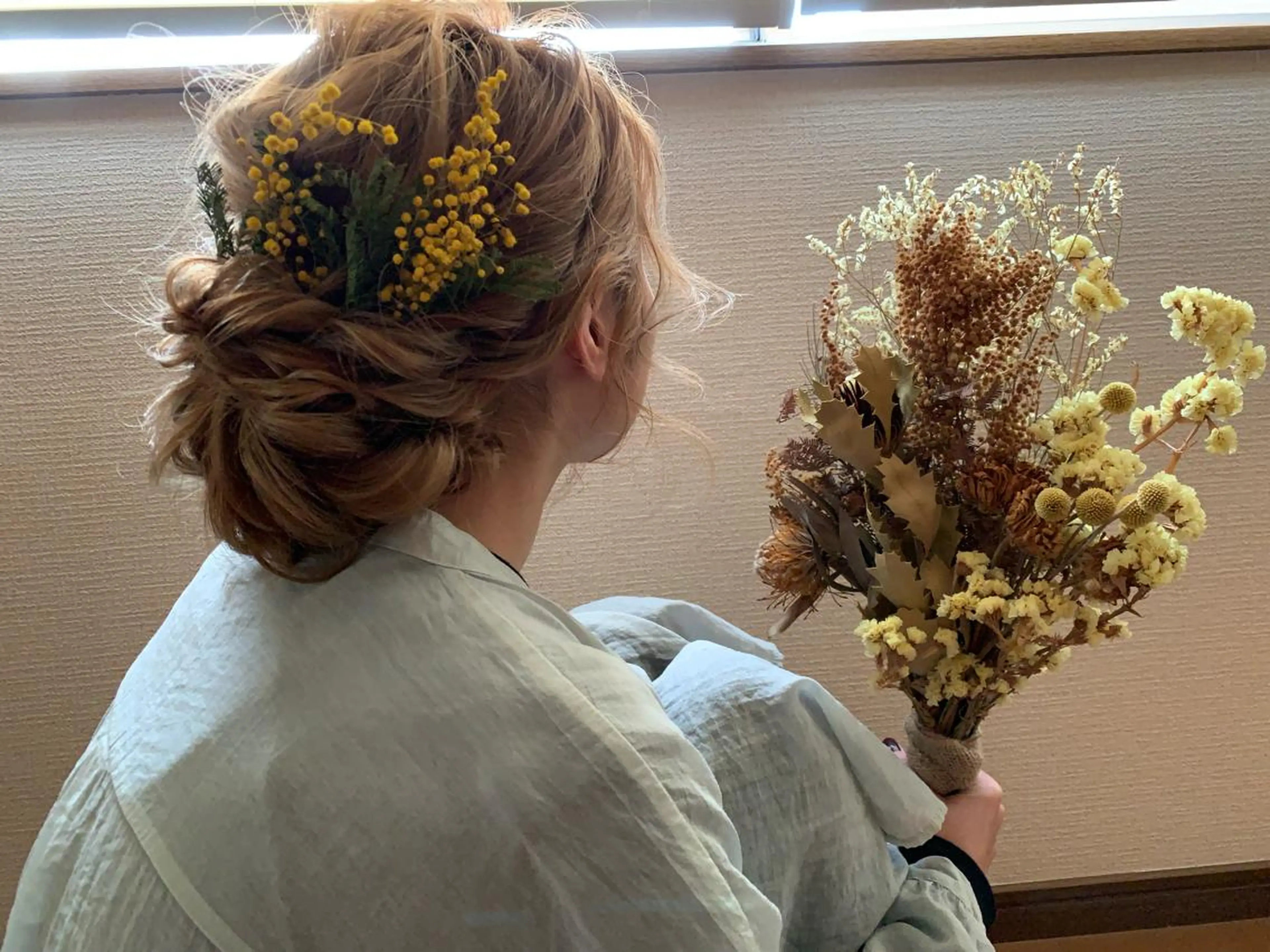 ロング ヘアアレンジ yui .のヘアスタイル