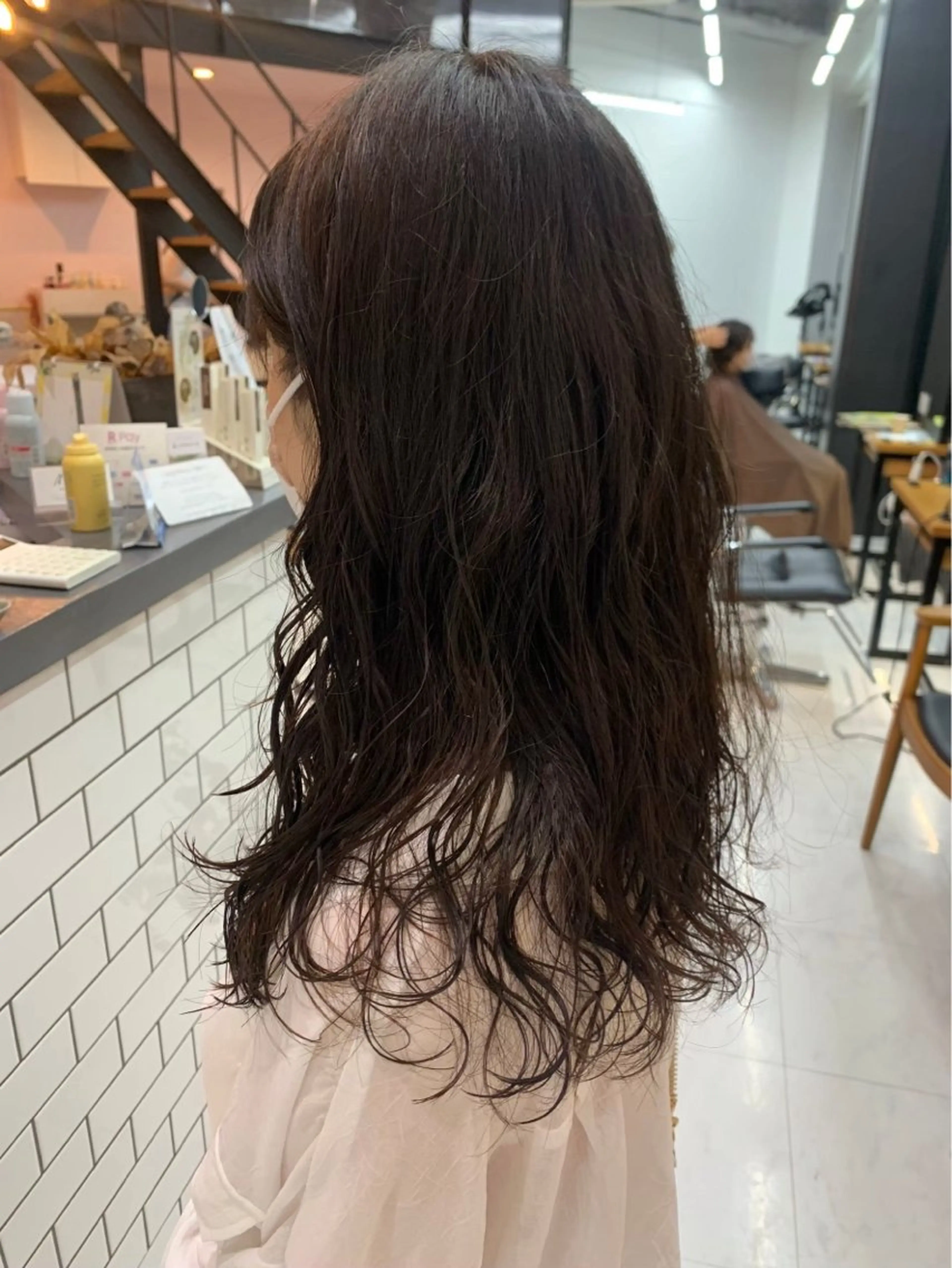 ロング パーマ 🎀艶ハイトーン特化 🎀セナのヘアスタイル