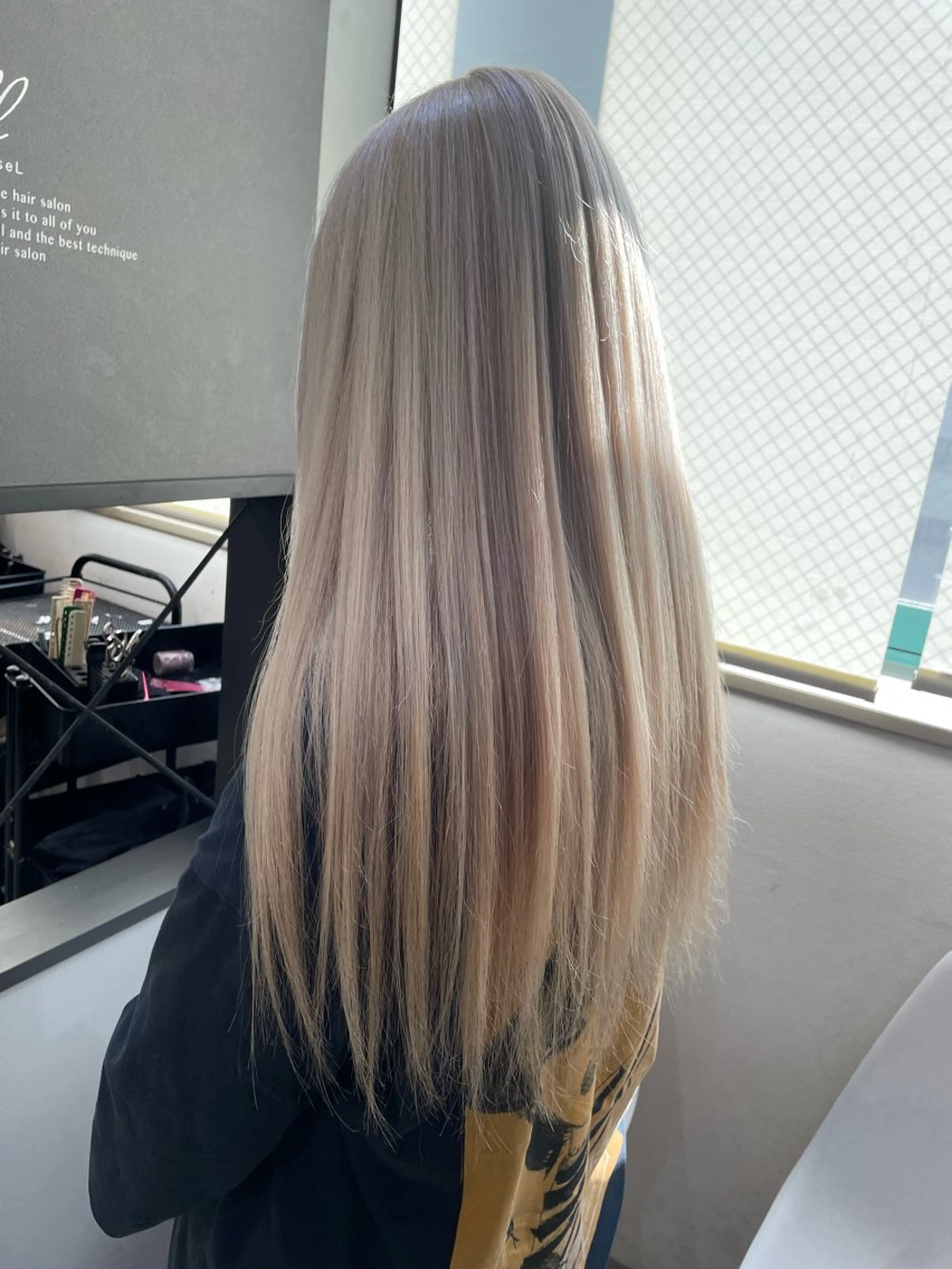ロング AIRI layer cut hairのヘアスタイル