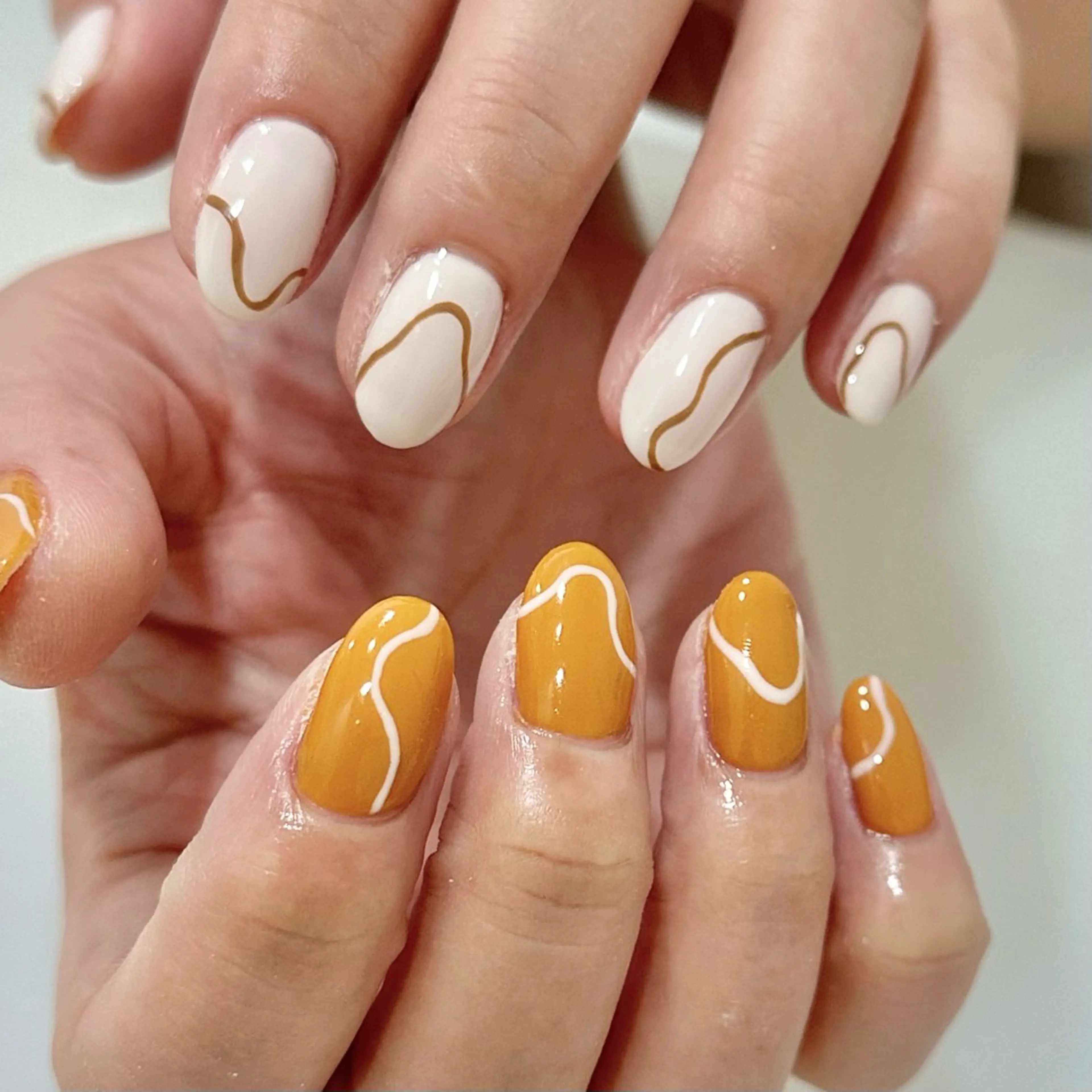 ネイル ブラウン ジェルネイル ニュアンスネイル パラジェル 春ネイル ハンドネイル Kotoha （ことは）のネイルデザイン