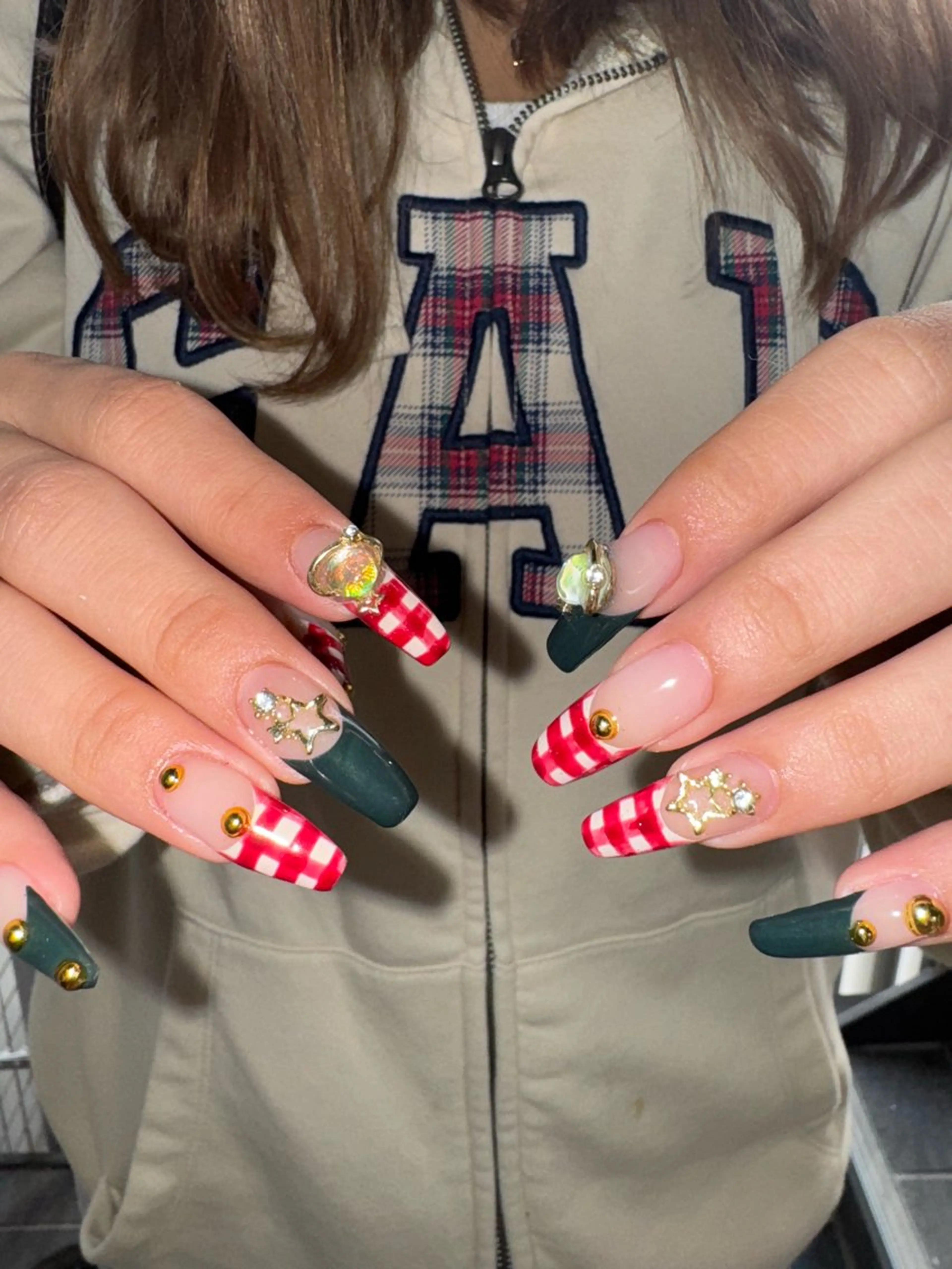 ネイル ハンドネイル フットネイル MITSUKI🪡 海外/個性派/ロングのネイルデザイン