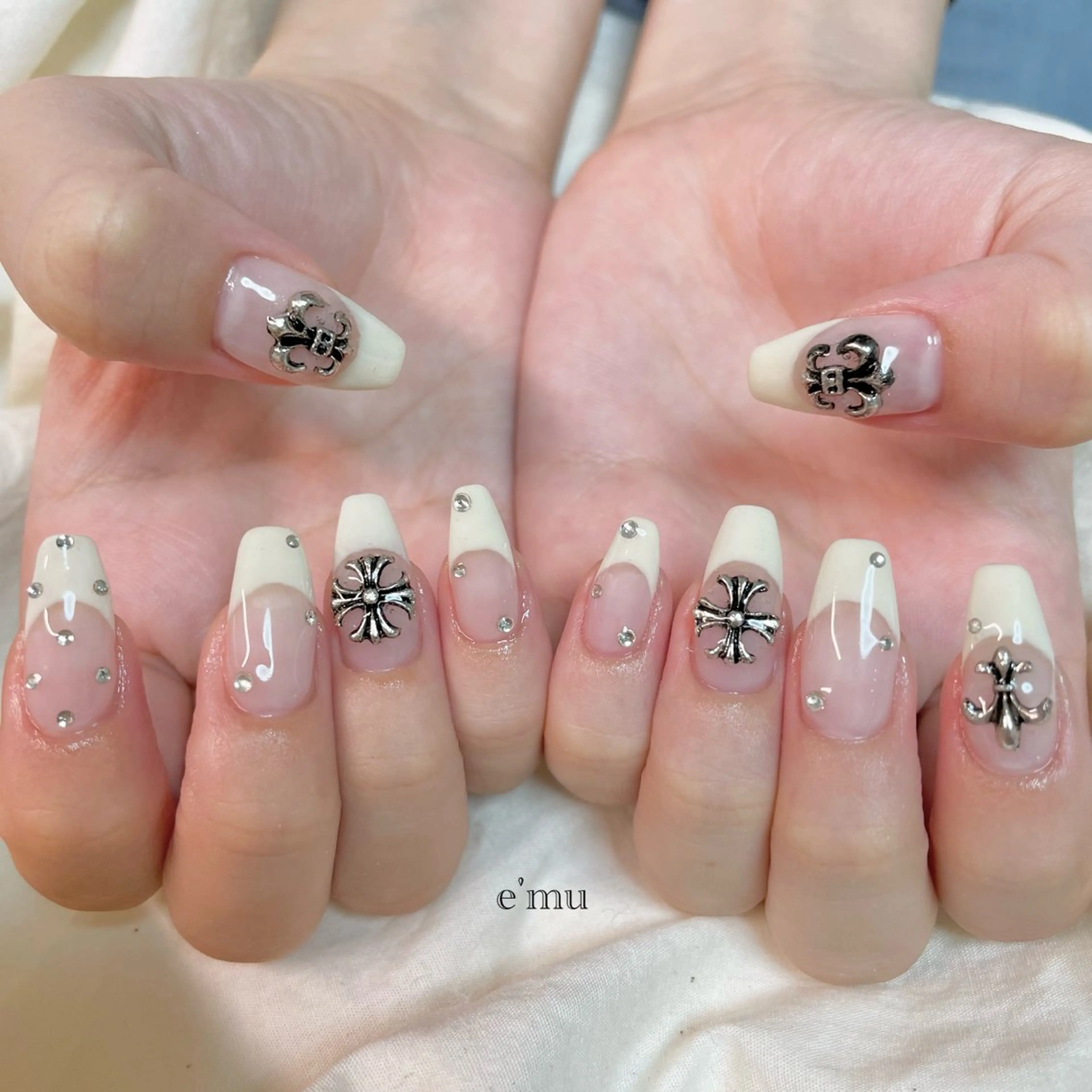 ネイル ハンドネイル nail salon e'mu💐のネイルデザイン