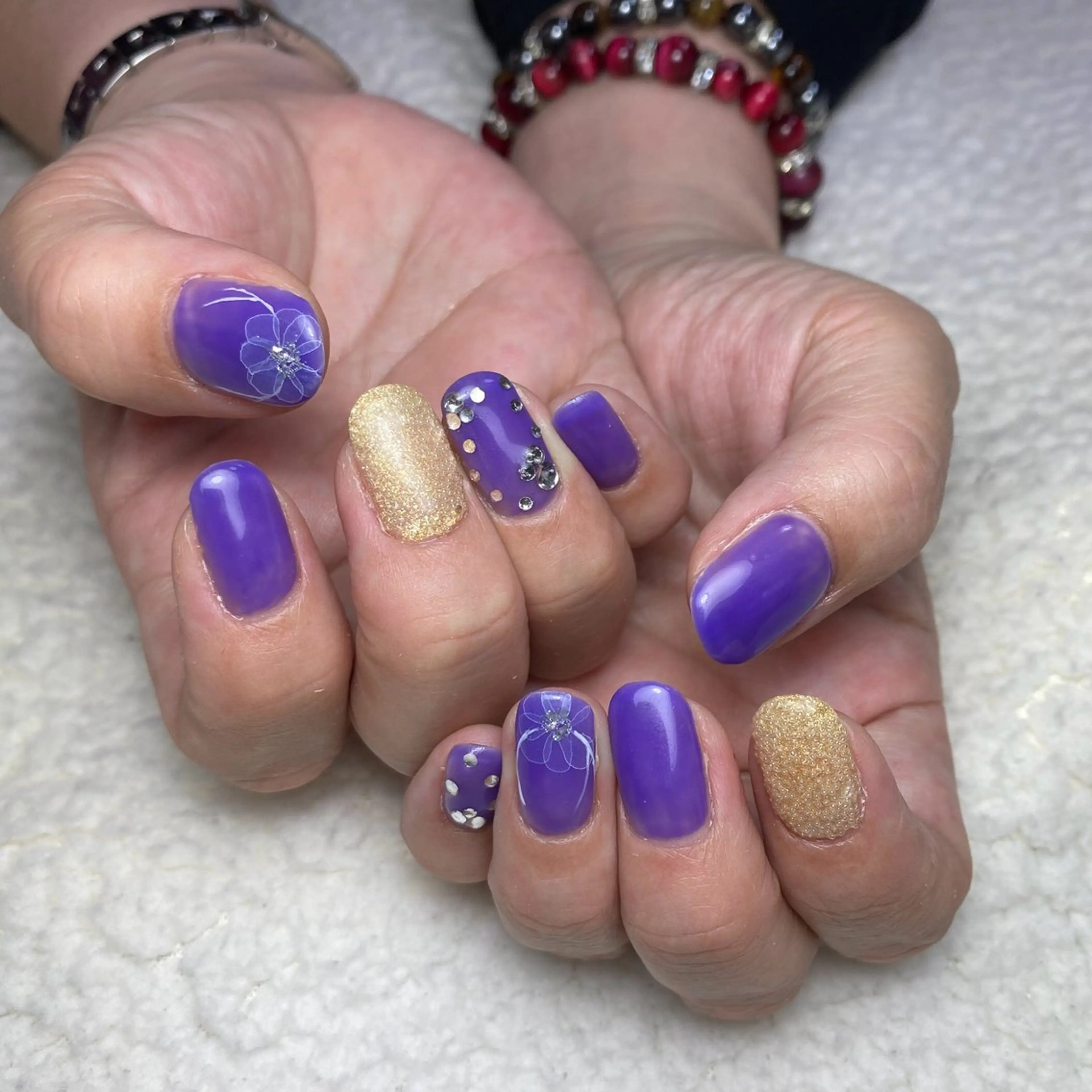 ネイル フラワーネイル ハンドネイル COCO+所属・COCO +のエステ・リラクイメージ