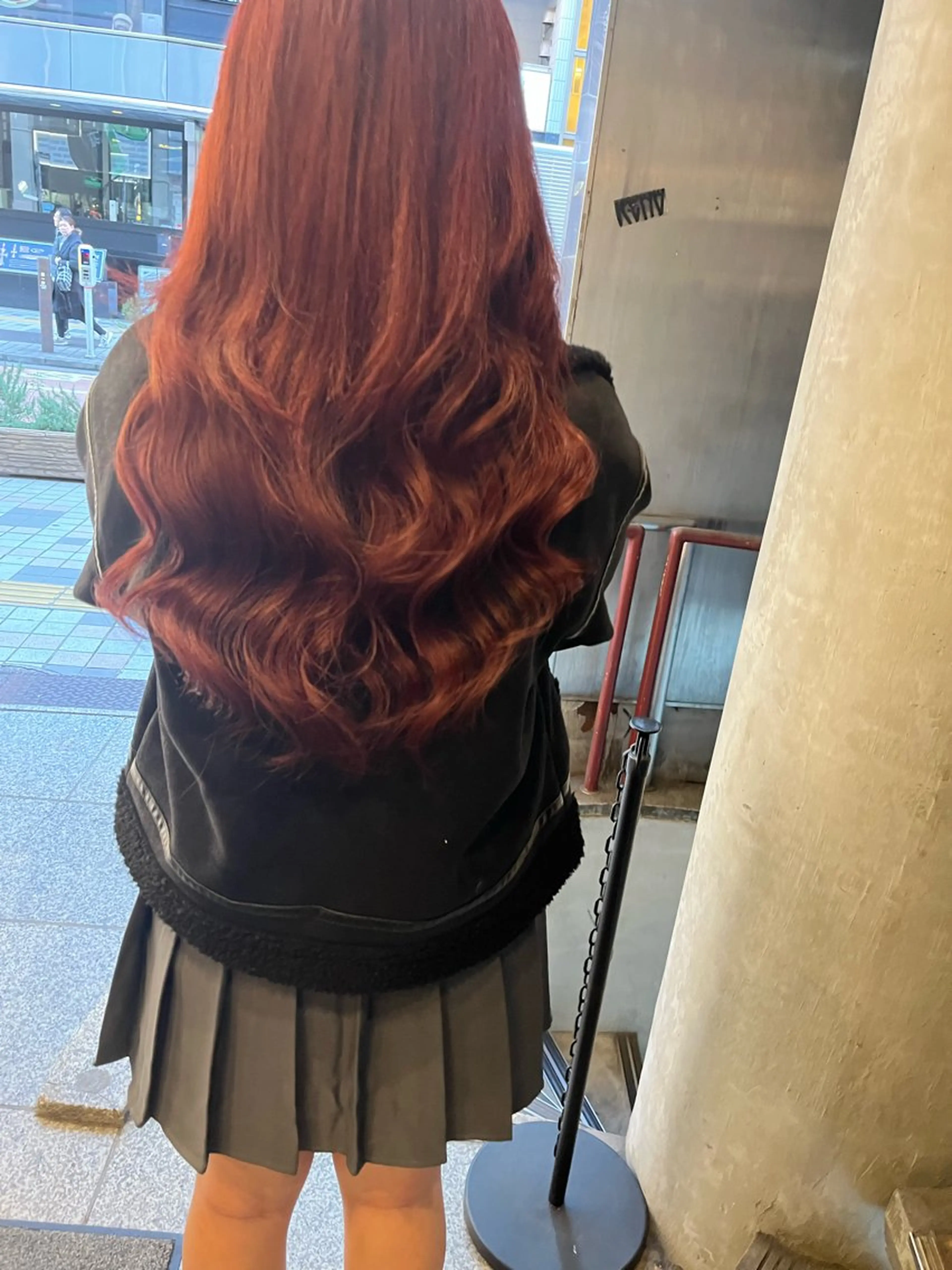 セミロング 濱川響太レディース カットモデルのヘアスタイル