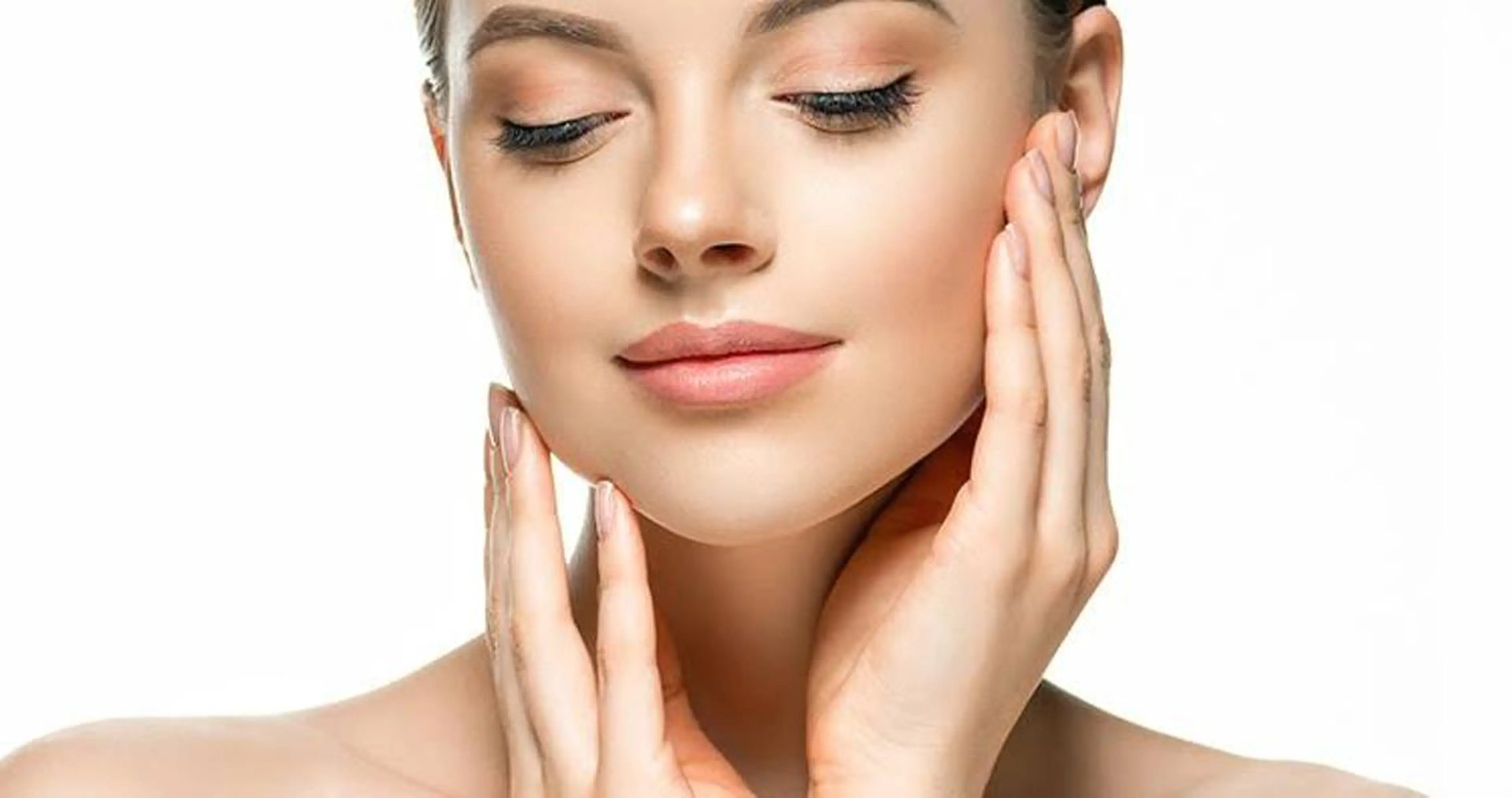 E LINDAのネイルデザイン