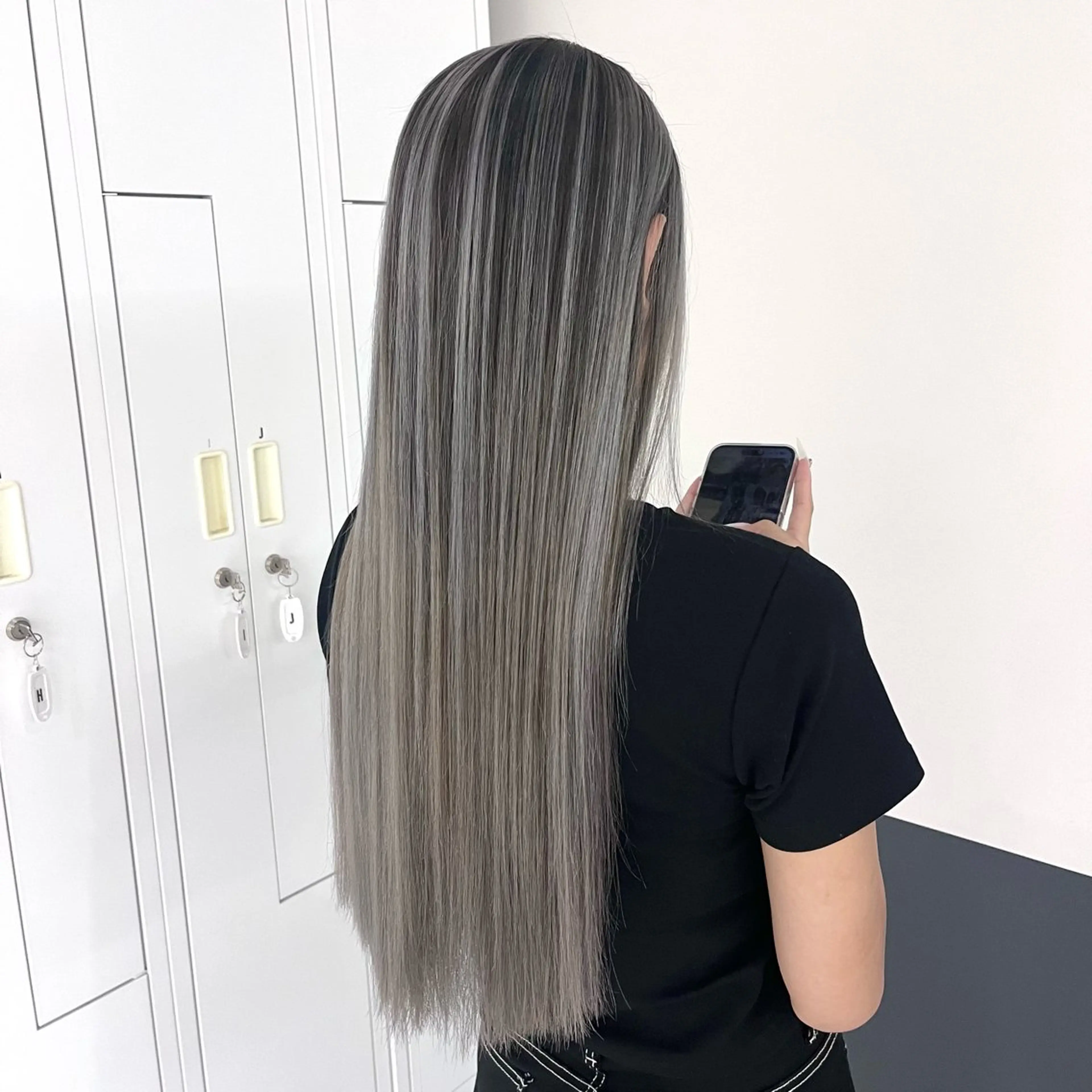 ロング カラー トリートメント ヘアカラー EMMA🤍 CIERA.心斎橋のヘアスタイル