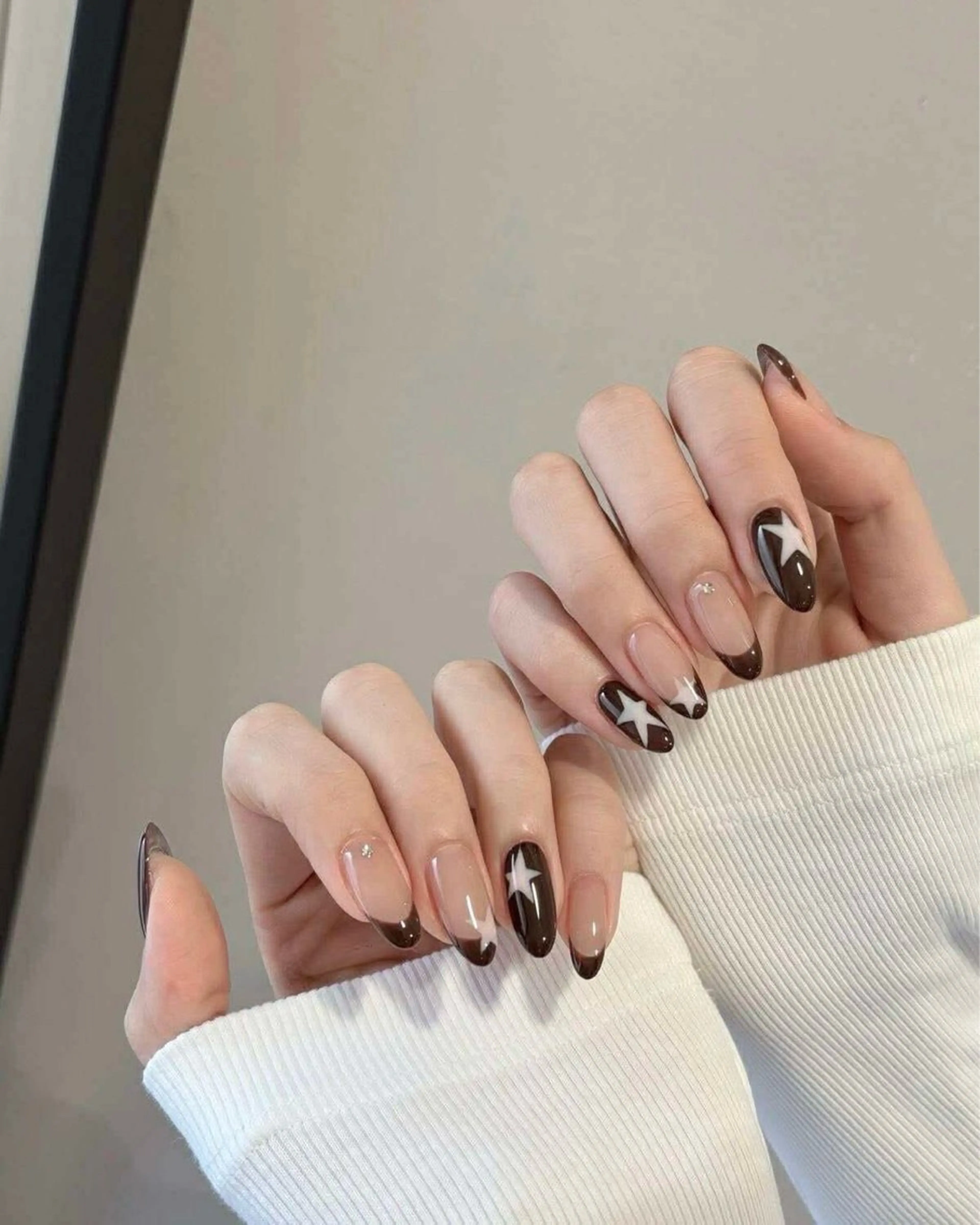 ネイル アートネイル チークネイル 氷ネイル・うるうるネイル 韓国ネイル マグネットネイル ハンドネイル NAILS168 新大久保店のネイルデザイン