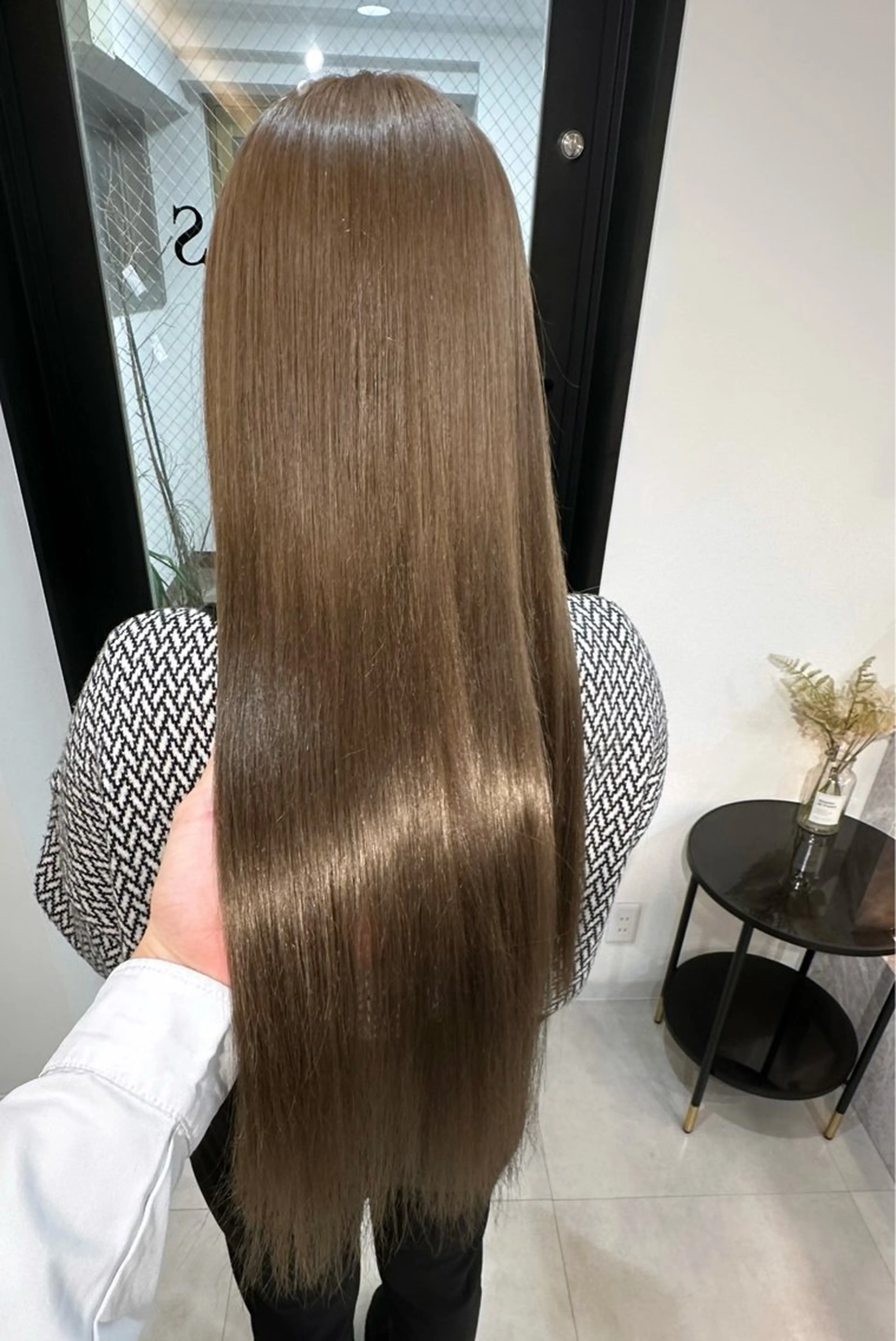 セミロング ヘアカラー ✨ハイトーン/シール エクステ✨♠優羽のヘアスタイル